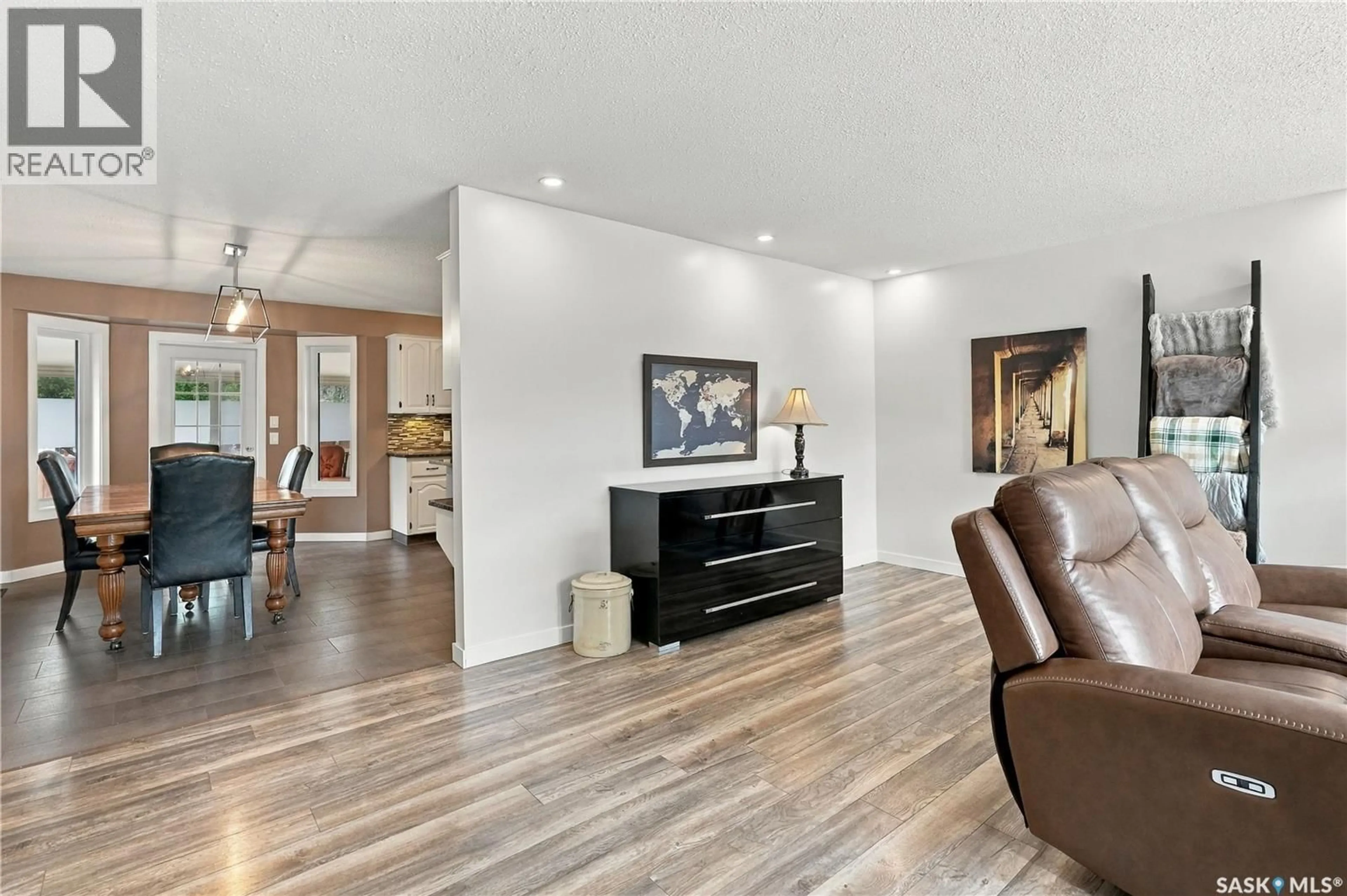 Unknown for 1716 CLIVE BAY E, Regina Saskatchewan S4V2R8