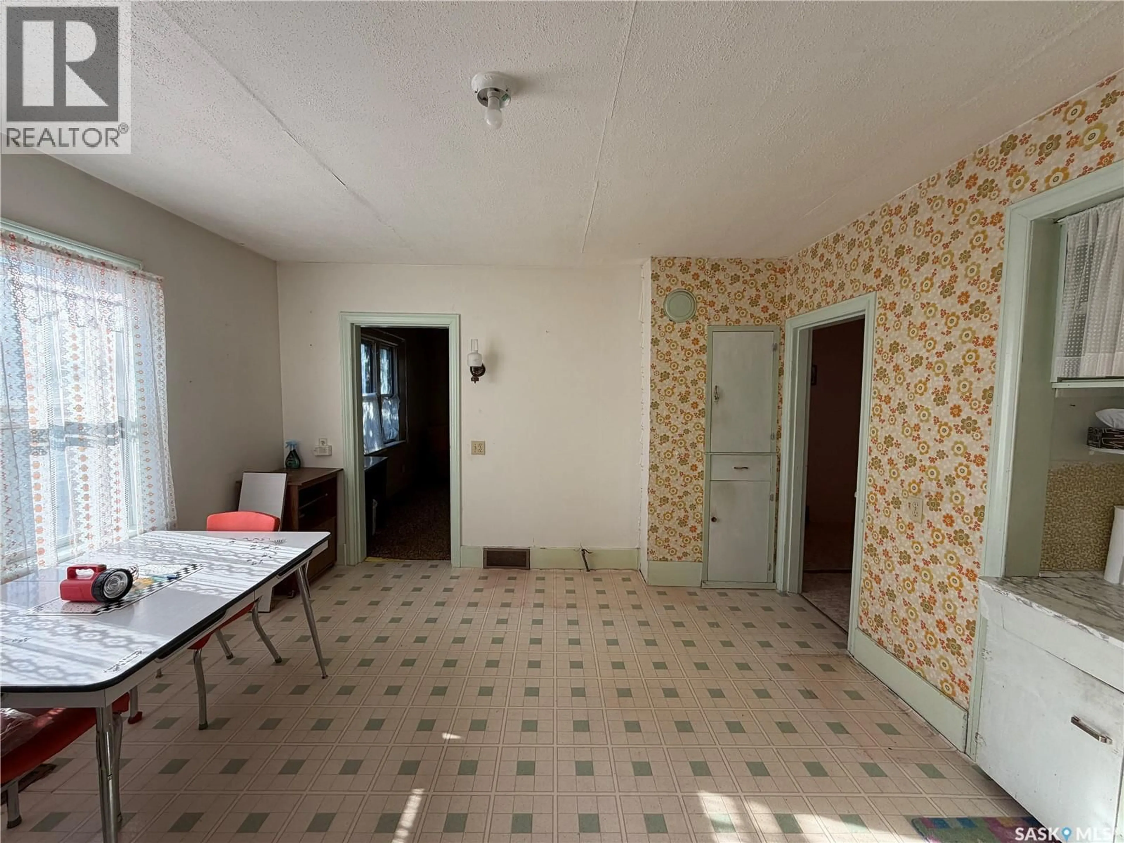 A pic of a room for 203 6TH AVENUE, Canora Saskatchewan S0A0L0
