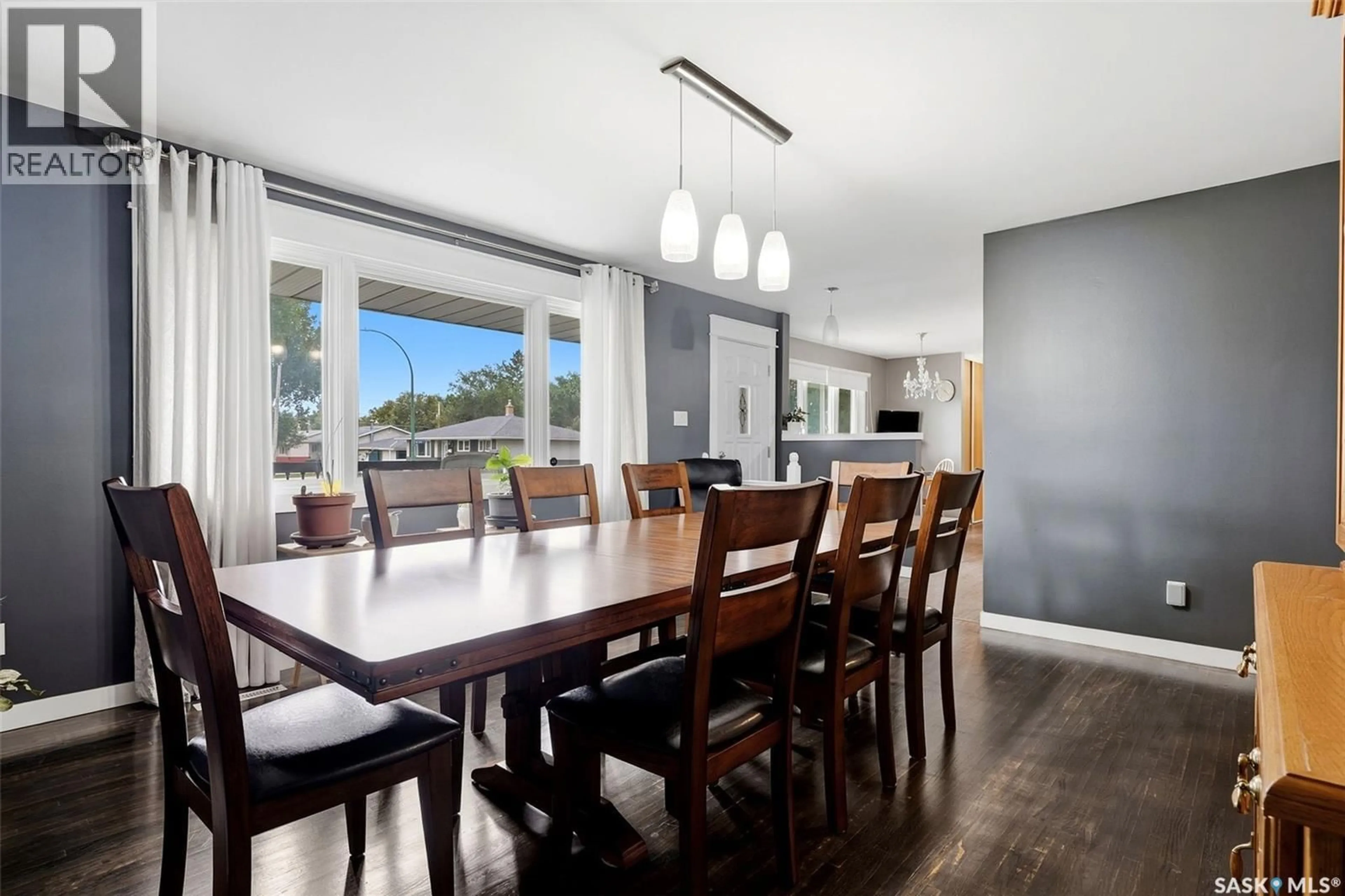 Dining room, wood/laminate floor for 156 MCCAUL CRESCENT, Regina Saskatchewan S4R3X1
