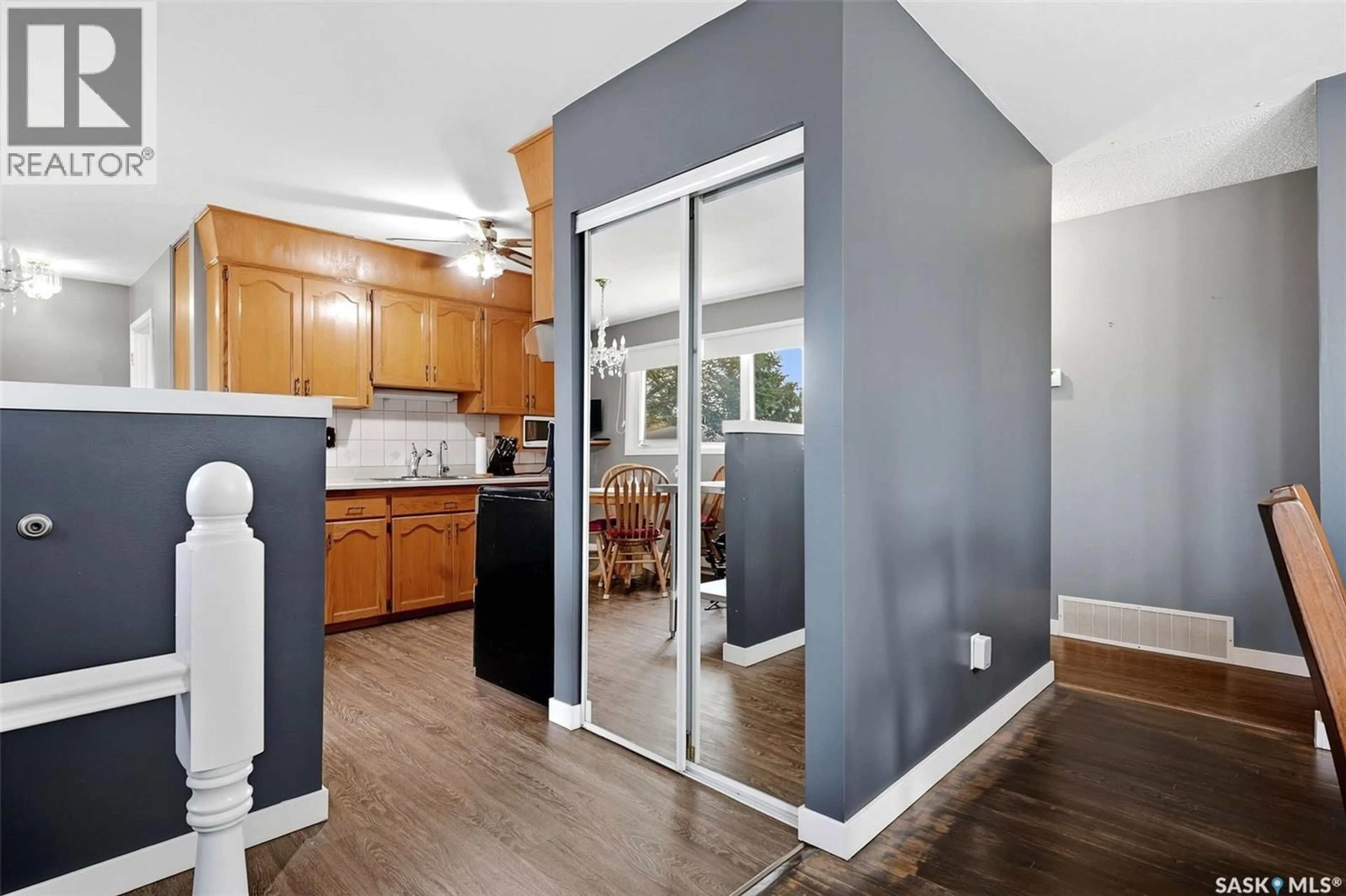 Unknown for 156 MCCAUL CRESCENT, Regina Saskatchewan S4R3X1