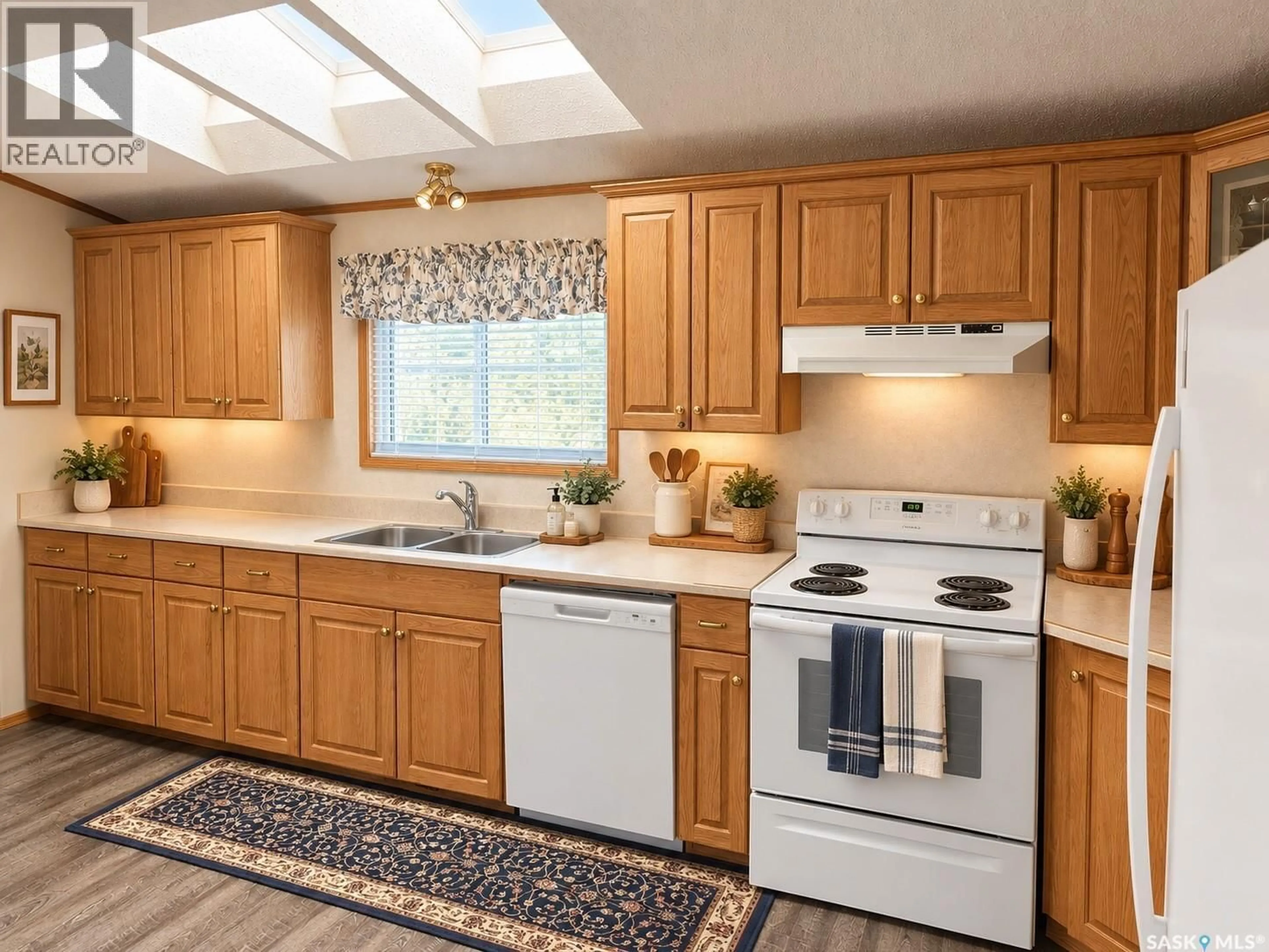 Standard kitchen, unknown for E - 518 MARCH AVENUE, Langenburg Saskatchewan S0A2A0