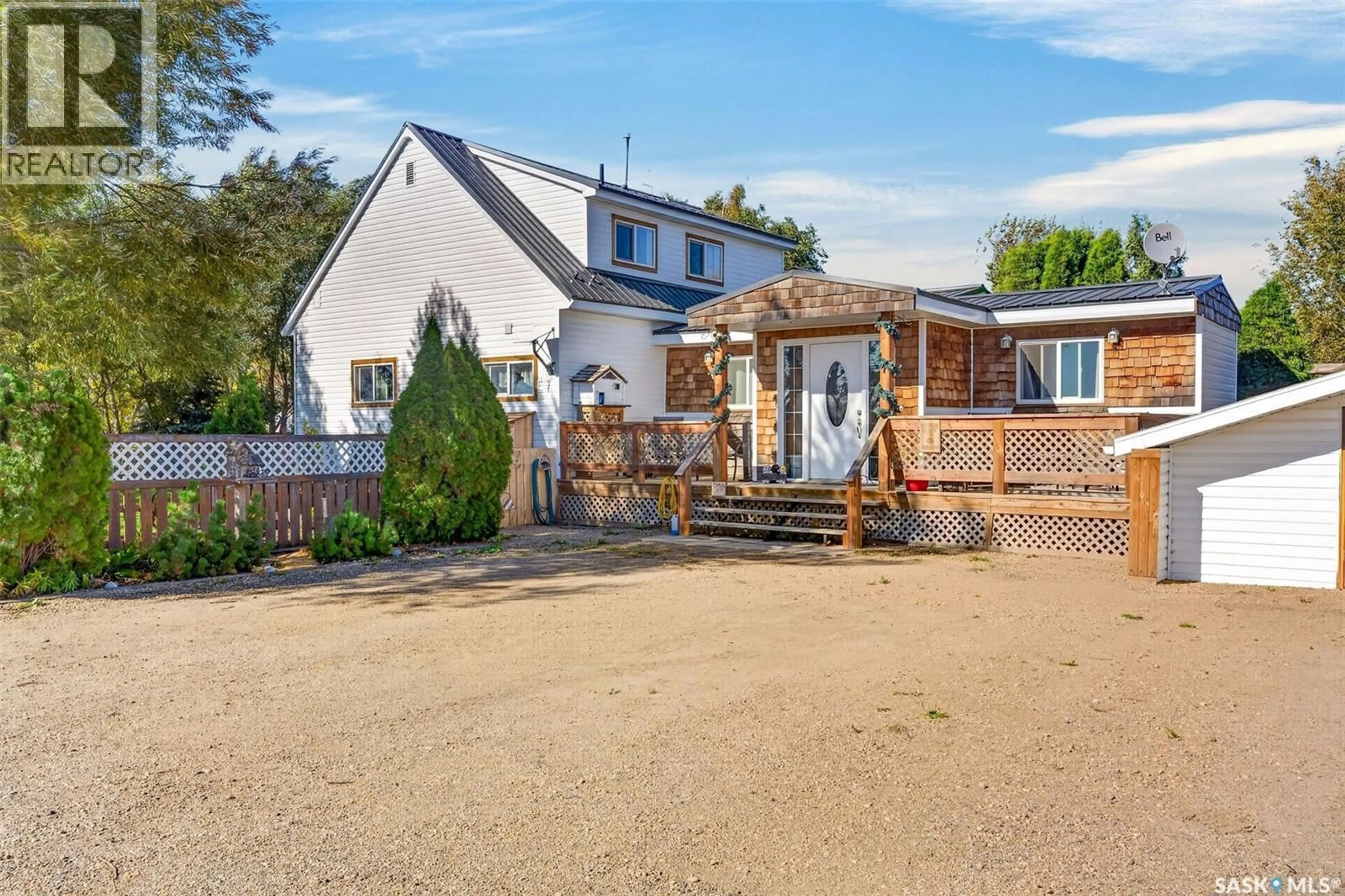A pic from outside/outdoor area/front of a property/back of a property/a pic from drone, street for 111 MAIN STREET, Fletts Springs Rm No. 429 Saskatchewan S0K3V0