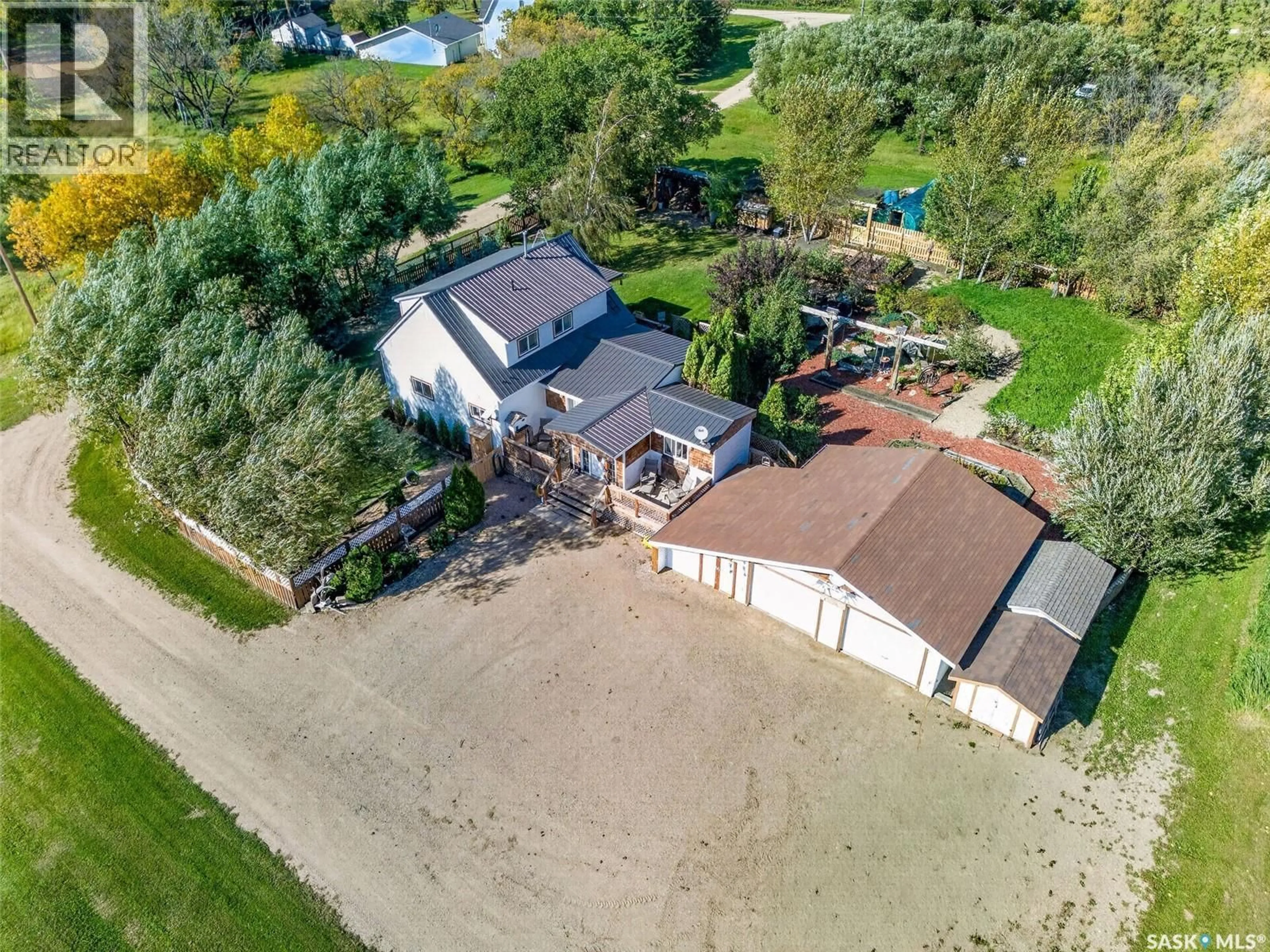 A pic from outside/outdoor area/front of a property/back of a property/a pic from drone, street for 111 MAIN STREET, Fletts Springs Rm No. 429 Saskatchewan S0K3V0