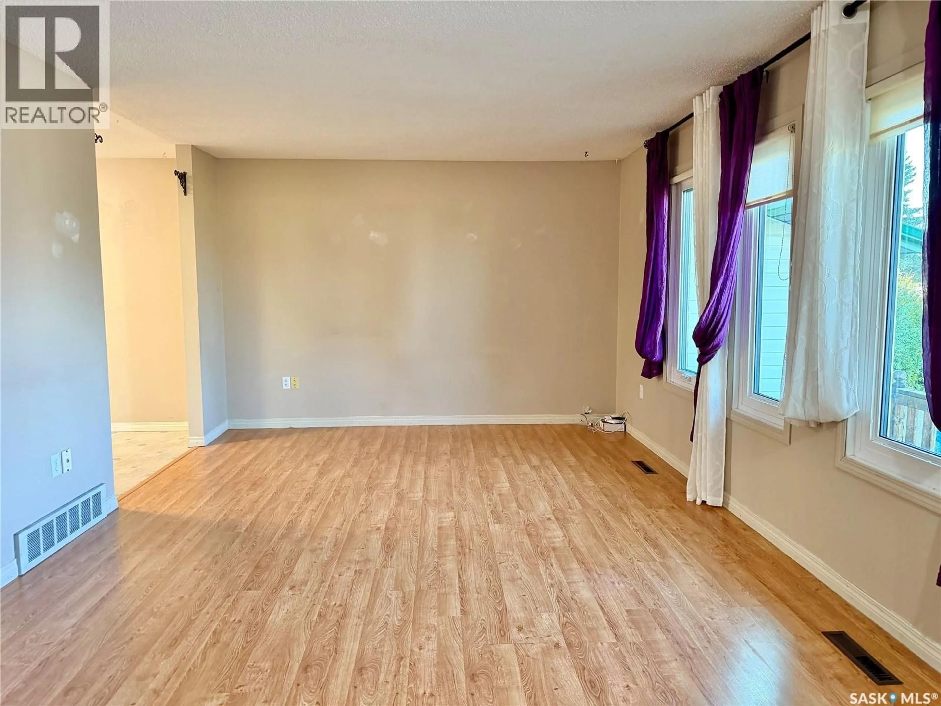 A pic of a room for 305 CHURCHILL DRIVE, Melfort Saskatchewan S0E1A0