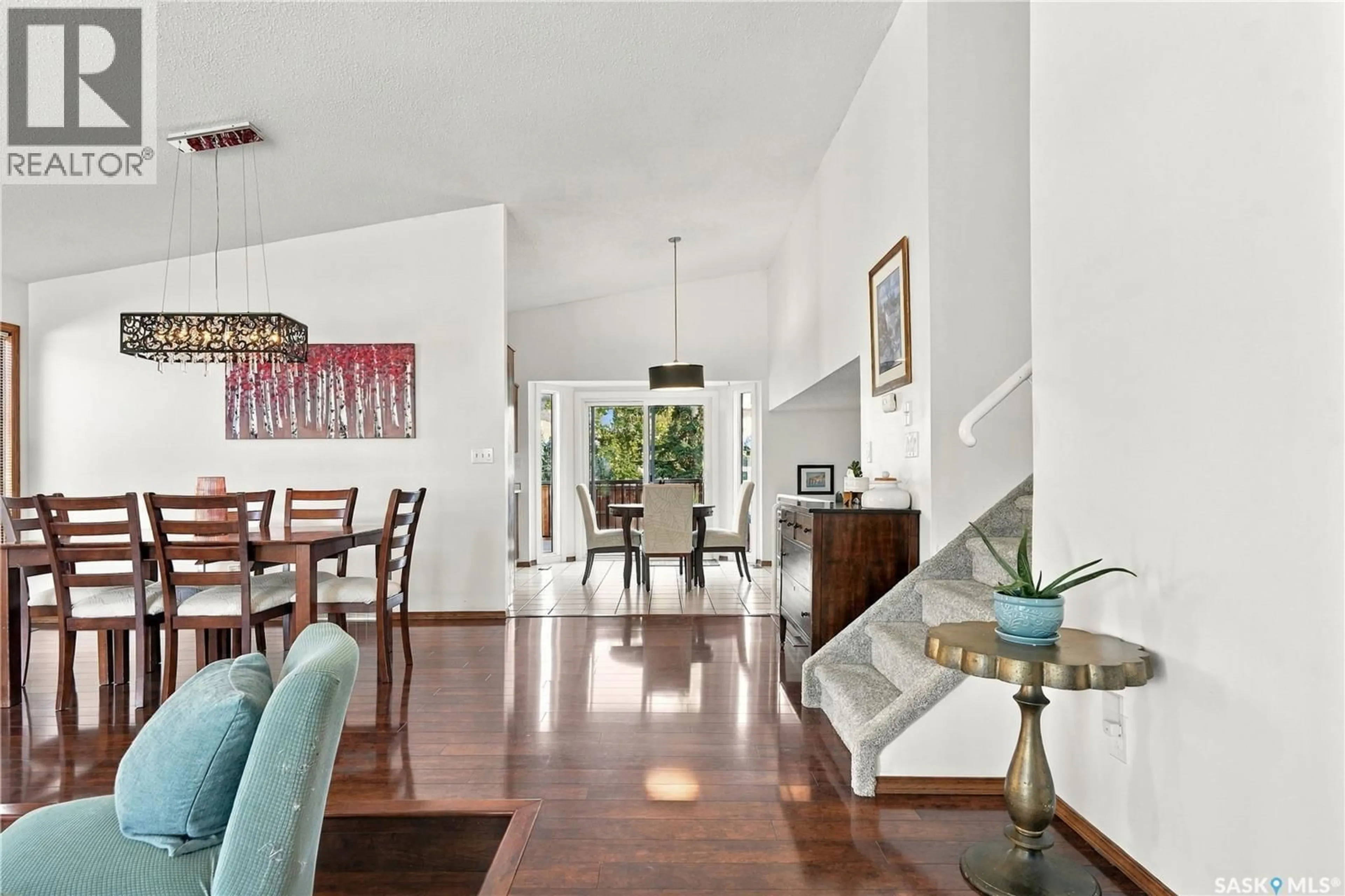 Indoor foyer for 110 TROTCHIE CRESCENT, Saskatoon Saskatchewan S7K7V8