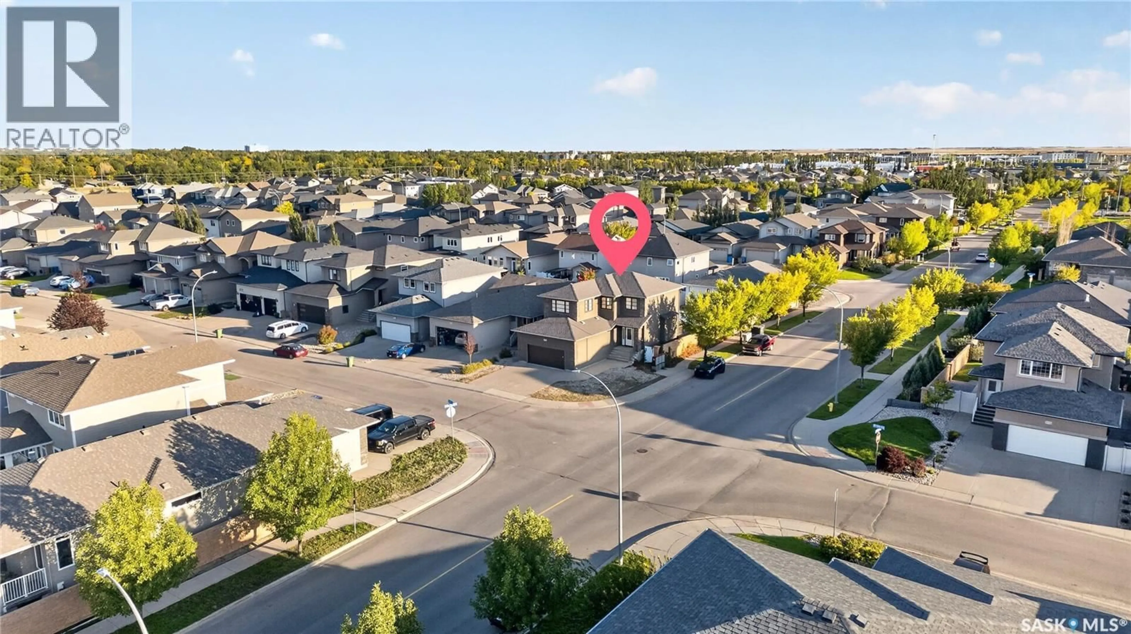 A pic from outside/outdoor area/front of a property/back of a property/a pic from drone, street for 4774 SKINNER CRESCENT, Regina Saskatchewan S4W0A4