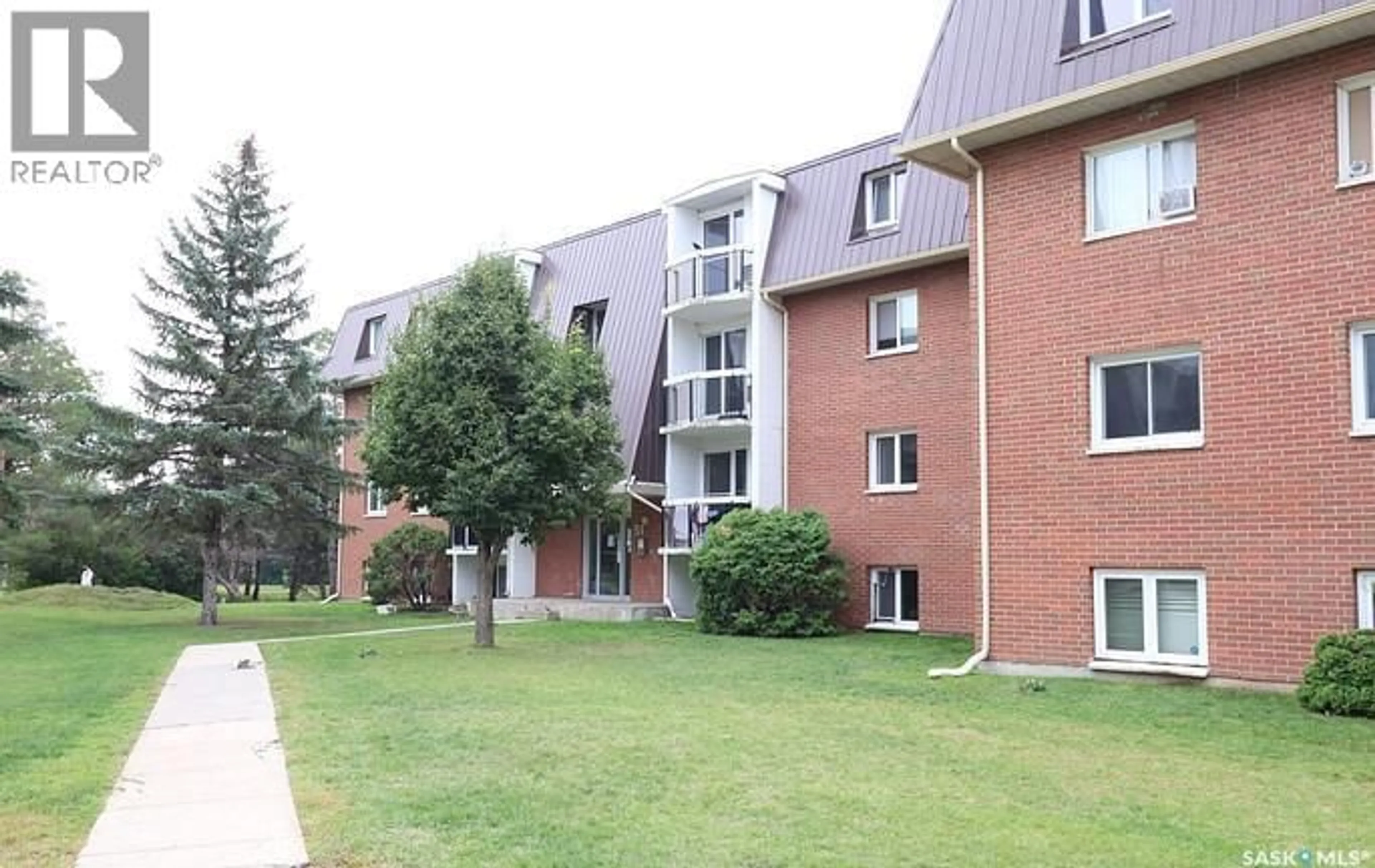 Patio, unknown for 51 - 44 CENTENNIAL STREET, Regina Saskatchewan S4S6P8