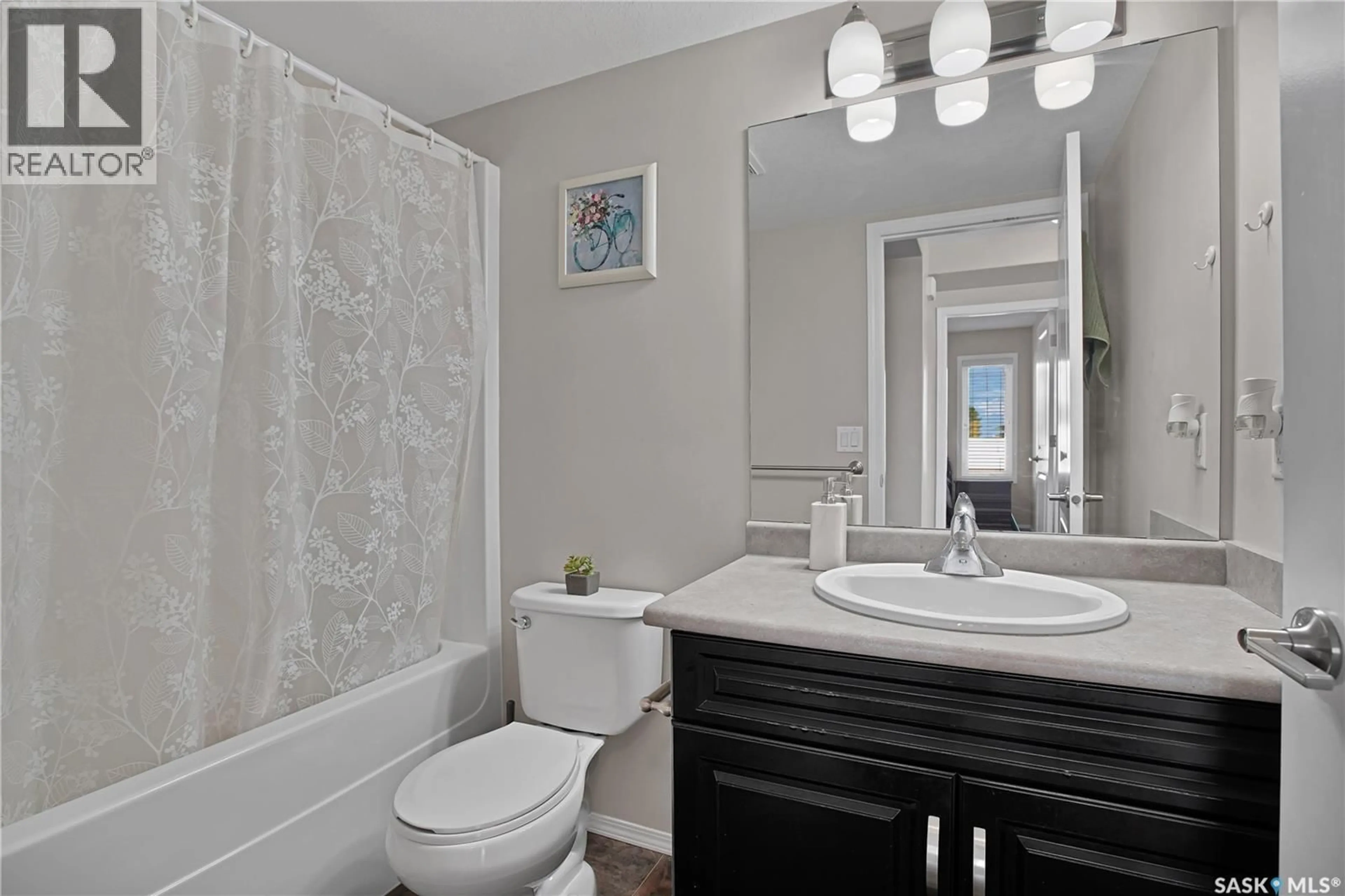 Standard bathroom, ceramic/tile floor for 223 100 CHAPARRAL BOULEVARD, Martensville Saskatchewan S0K0A2