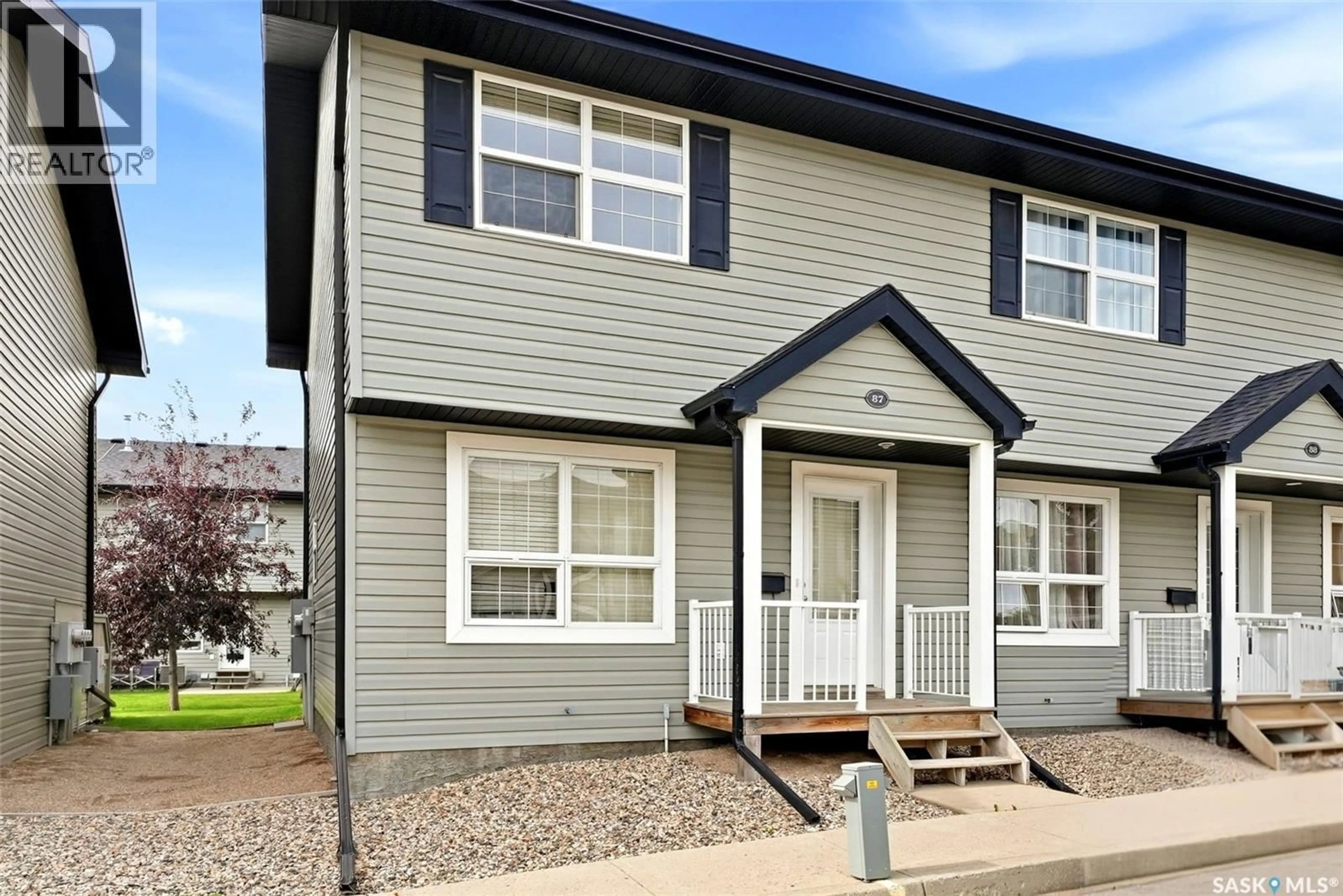 Home with vinyl exterior material, street for 87 4500 CHILD AVENUE, Regina Saskatchewan S4X0B1