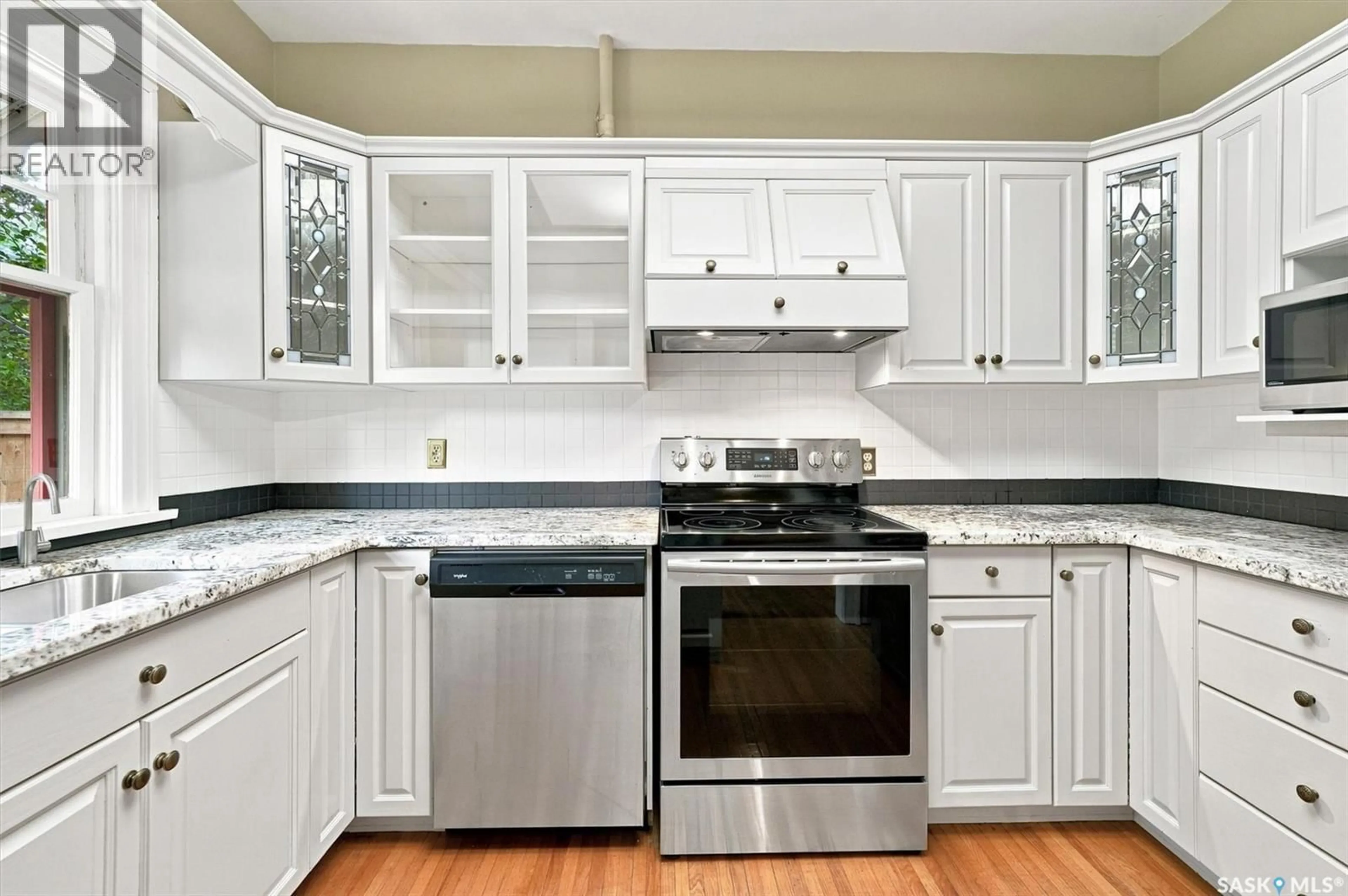Standard kitchen, ceramic/tile floor for 617 7TH AVENUE, Saskatoon Saskatchewan S7K2V2