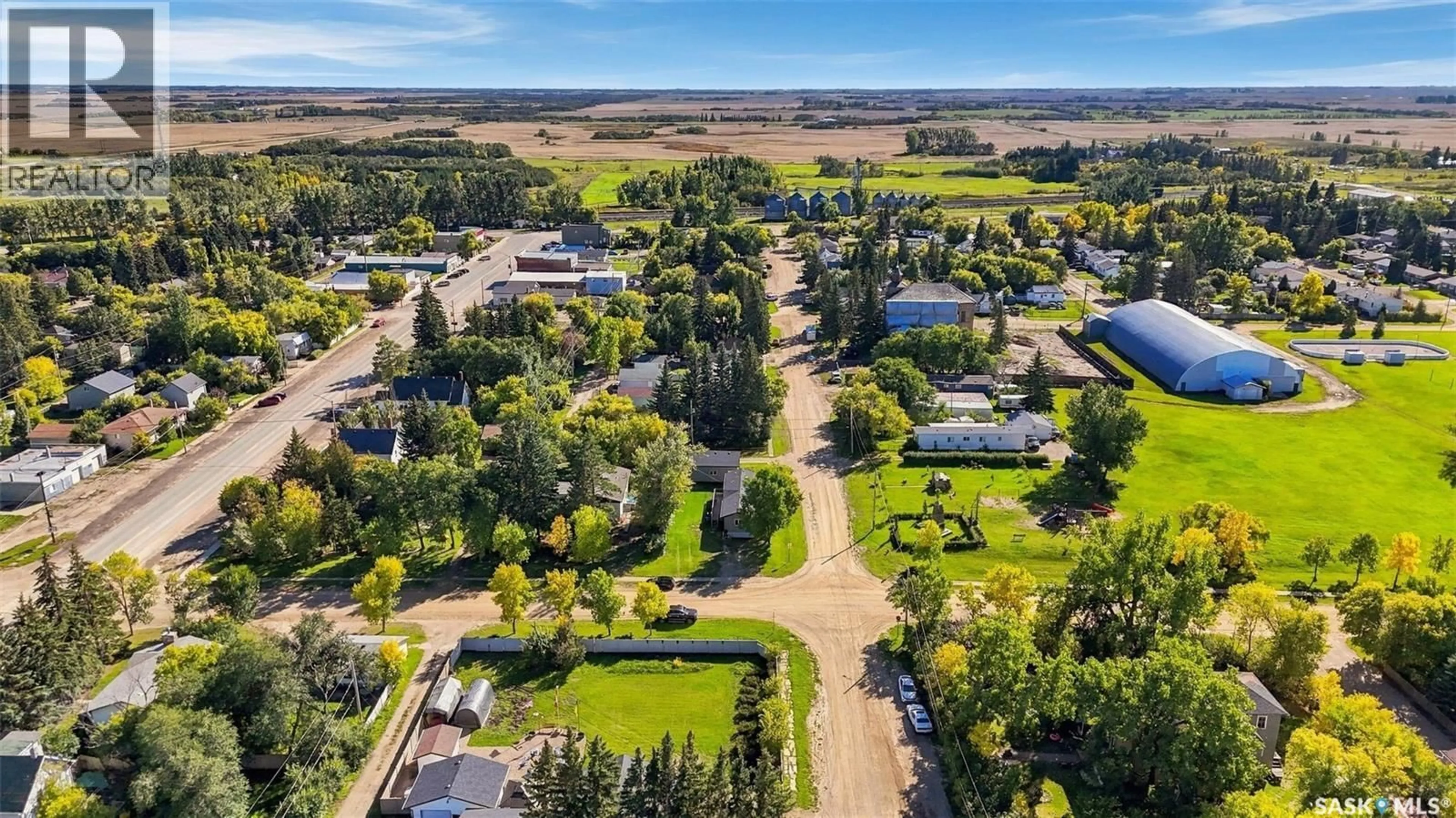 A pic from outside/outdoor area/front of a property/back of a property/a pic from drone, street for 20 EMPRESS AVENUE, Qu'Appelle Saskatchewan S0G4A0