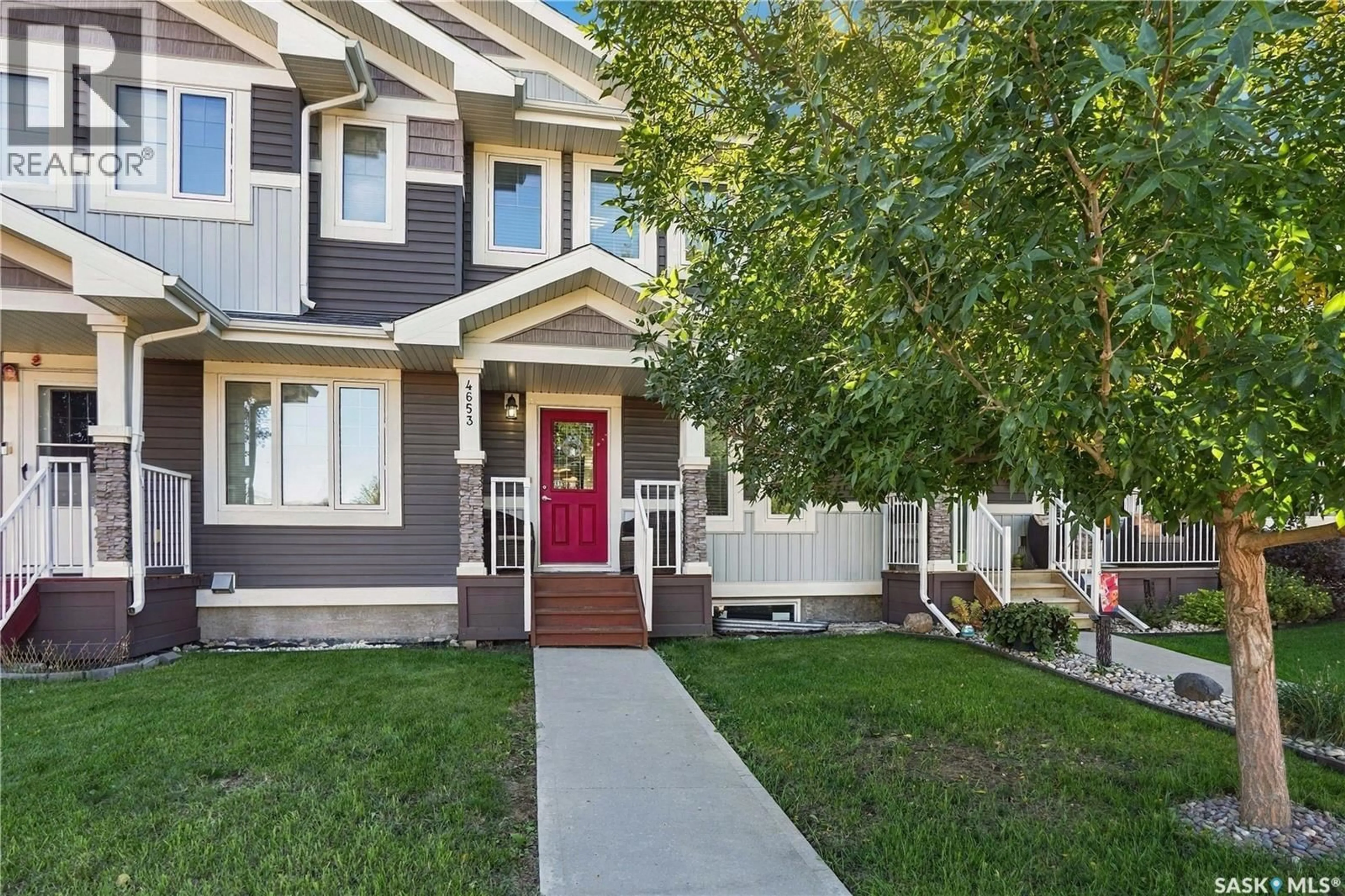 Home with vinyl exterior material, street for 4653 PRIMROSE GREEN DRIVE, Regina Saskatchewan S4V3K8