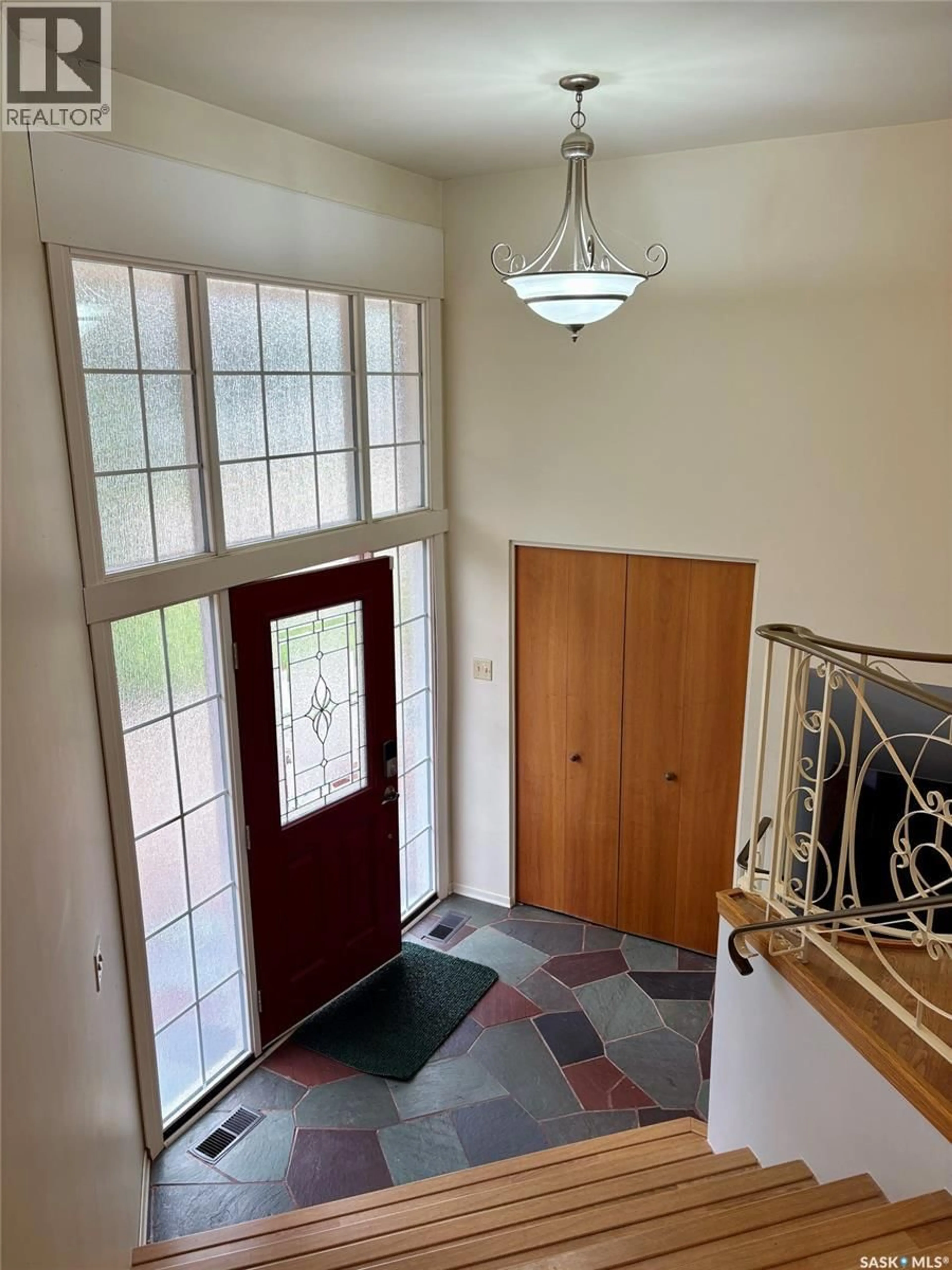 Indoor entryway for 7 DRIFTWOOD CRESCENT, Yorkton Saskatchewan S3N2P9
