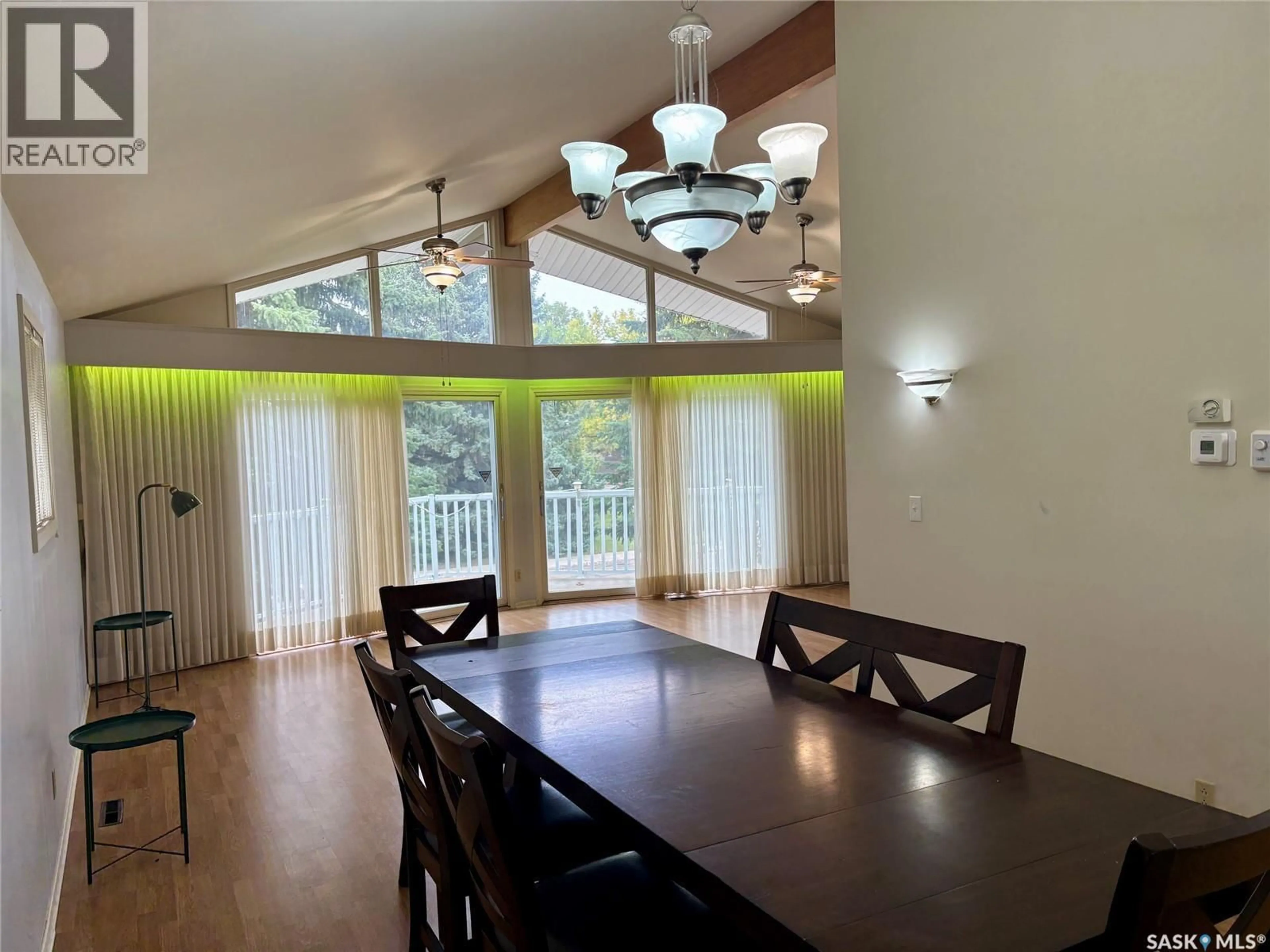 Dining room, wood/laminate floor for 7 DRIFTWOOD CRESCENT, Yorkton Saskatchewan S3N2P9