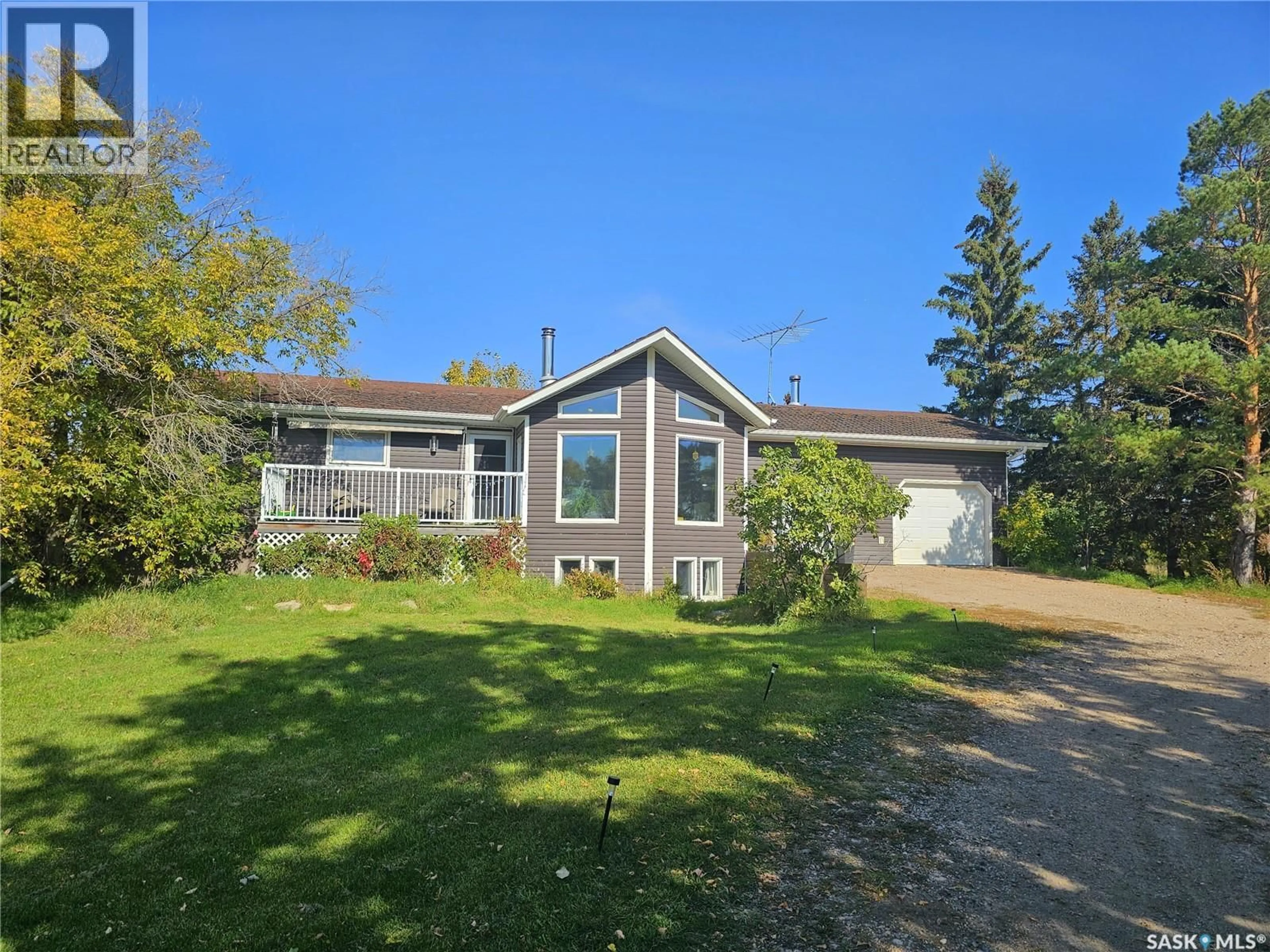 Home with vinyl exterior material, unknown for NORTH BATTLEFORD ACREAGE, North Battleford Rm No. 437 Saskatchewan S9A3M1