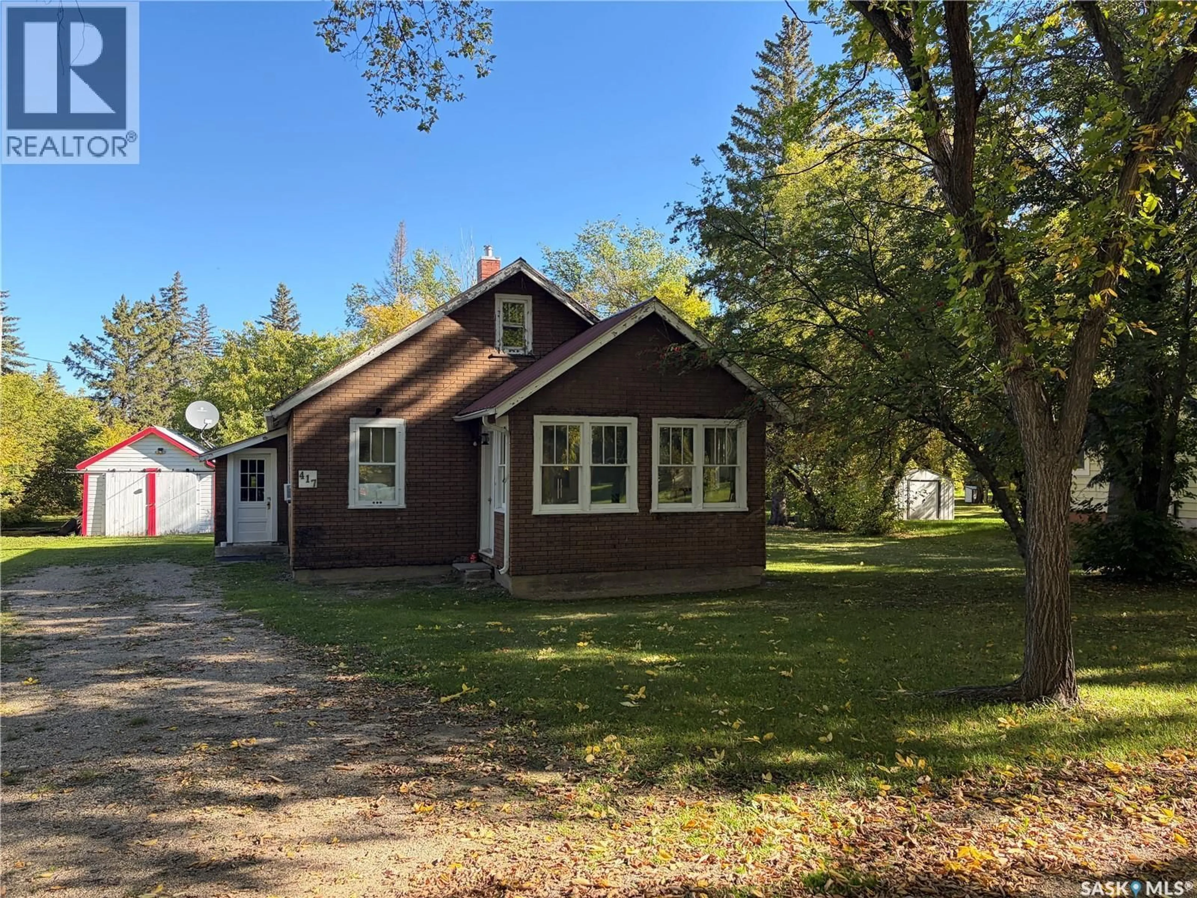 A pic from outside/outdoor area/front of a property/back of a property/a pic from drone, street for 417 3RD AVENUE, Semans Saskatchewan S0A3S0