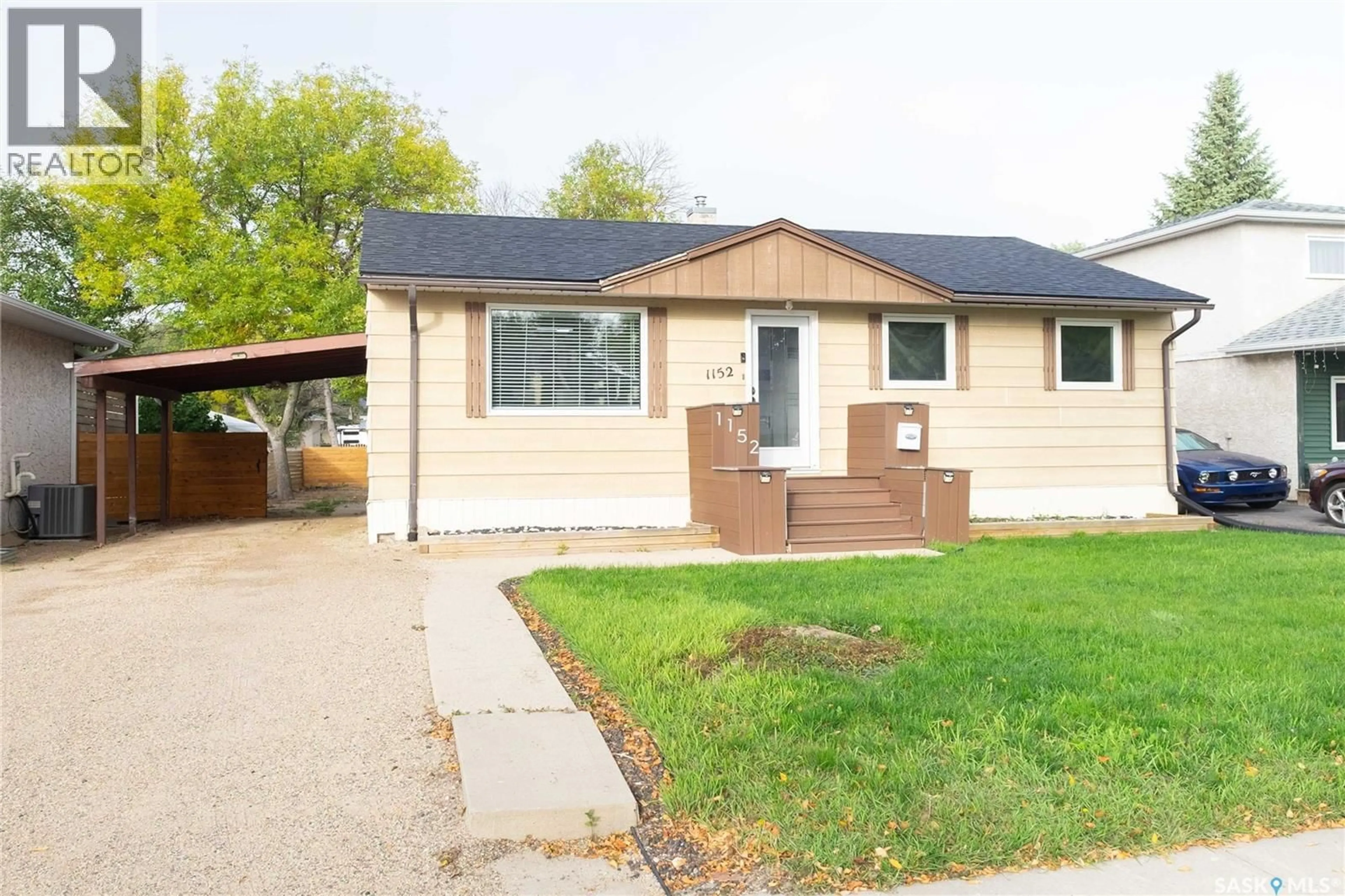 Home with vinyl exterior material, street for 1152 CAMPBELL STREET, Regina Saskatchewan S4T5P6