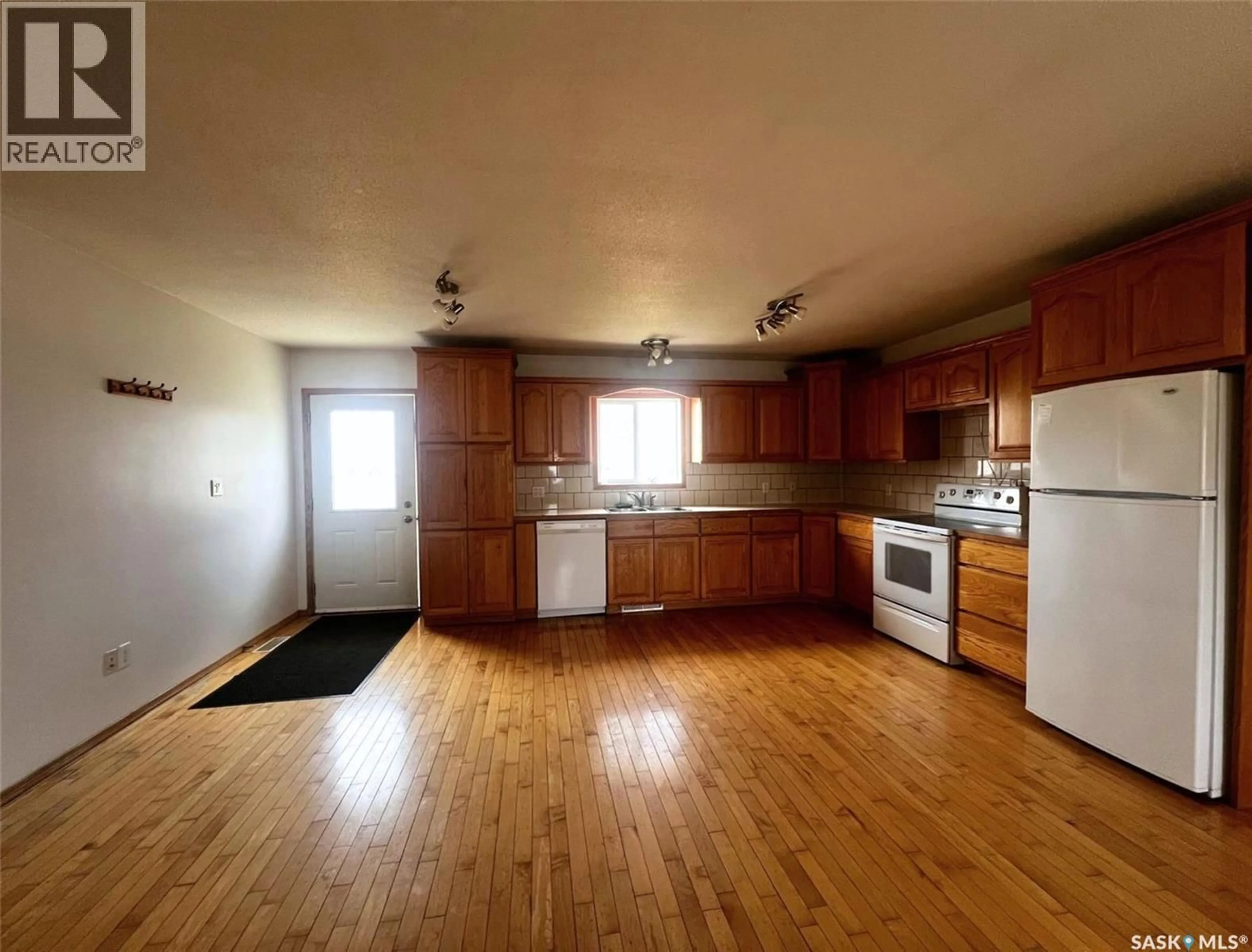 A pic of a room for 349 10TH AVENUE, Swift Current Saskatchewan S9H1P1