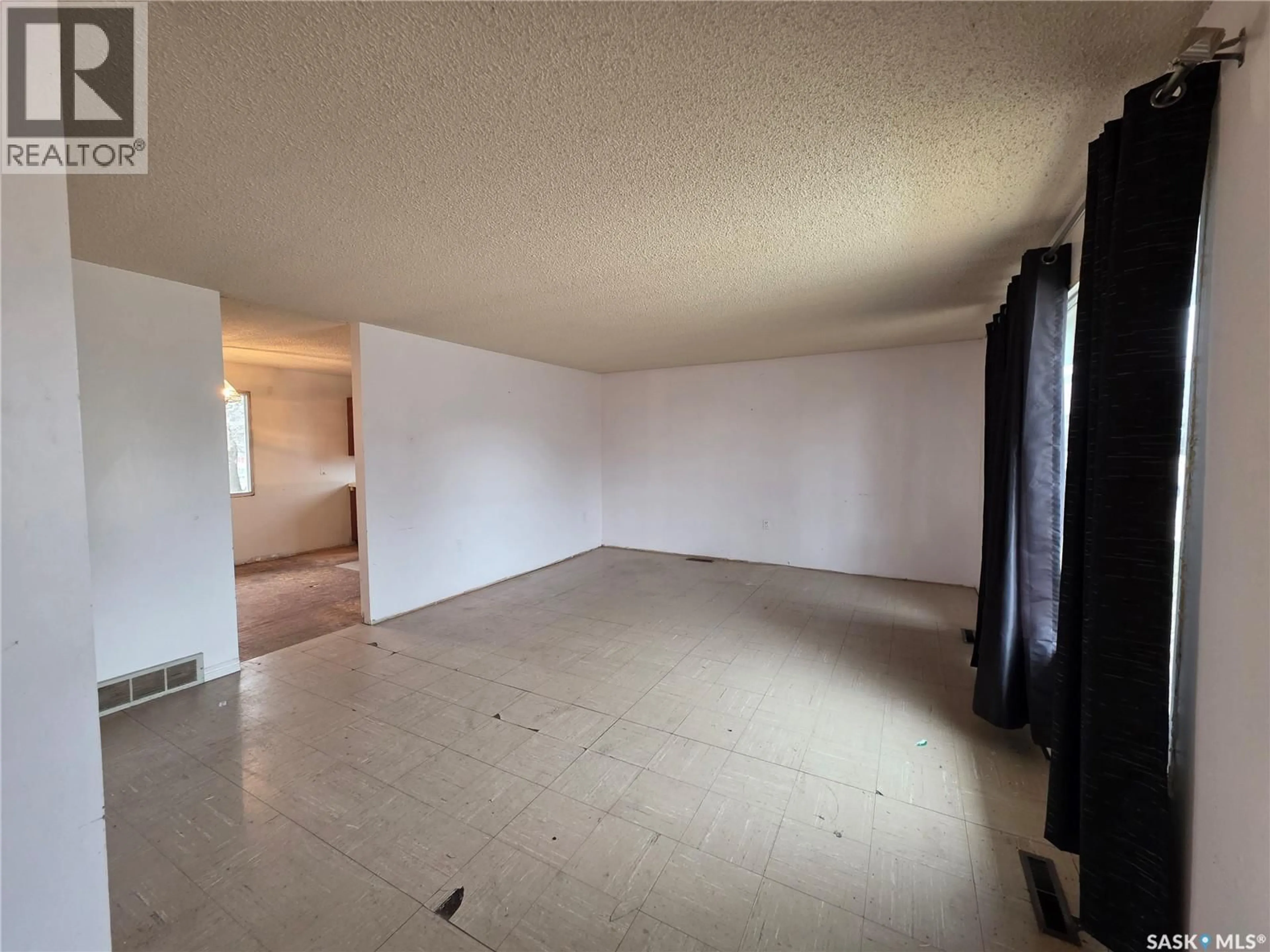 A pic of a room for 314 2ND AVENUE, Young Saskatchewan S0K4Y0