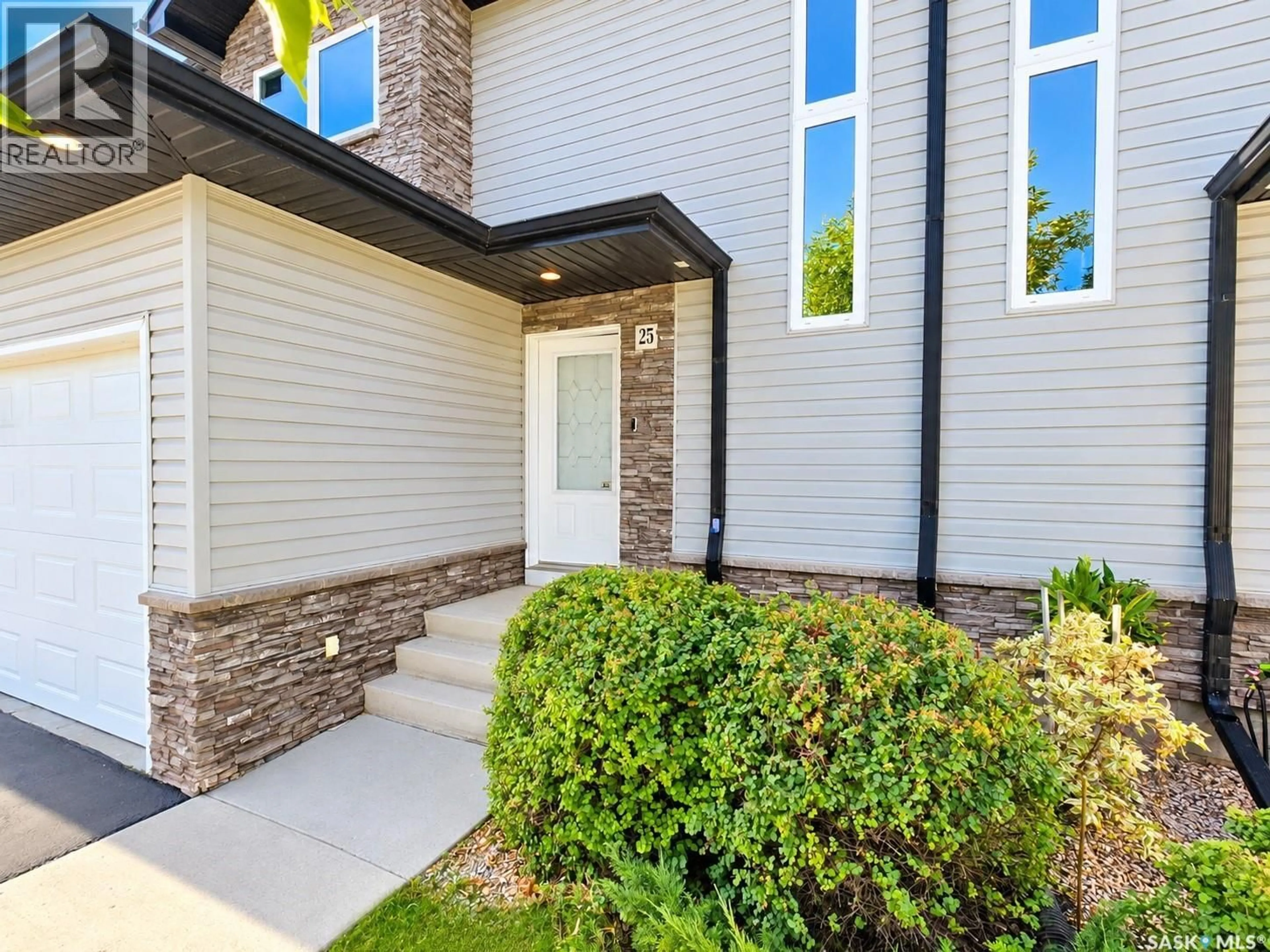 Home with brick exterior material, street for 25 547 EAST HAMPTON BOULEVARD, Saskatoon Saskatchewan S7R0H8