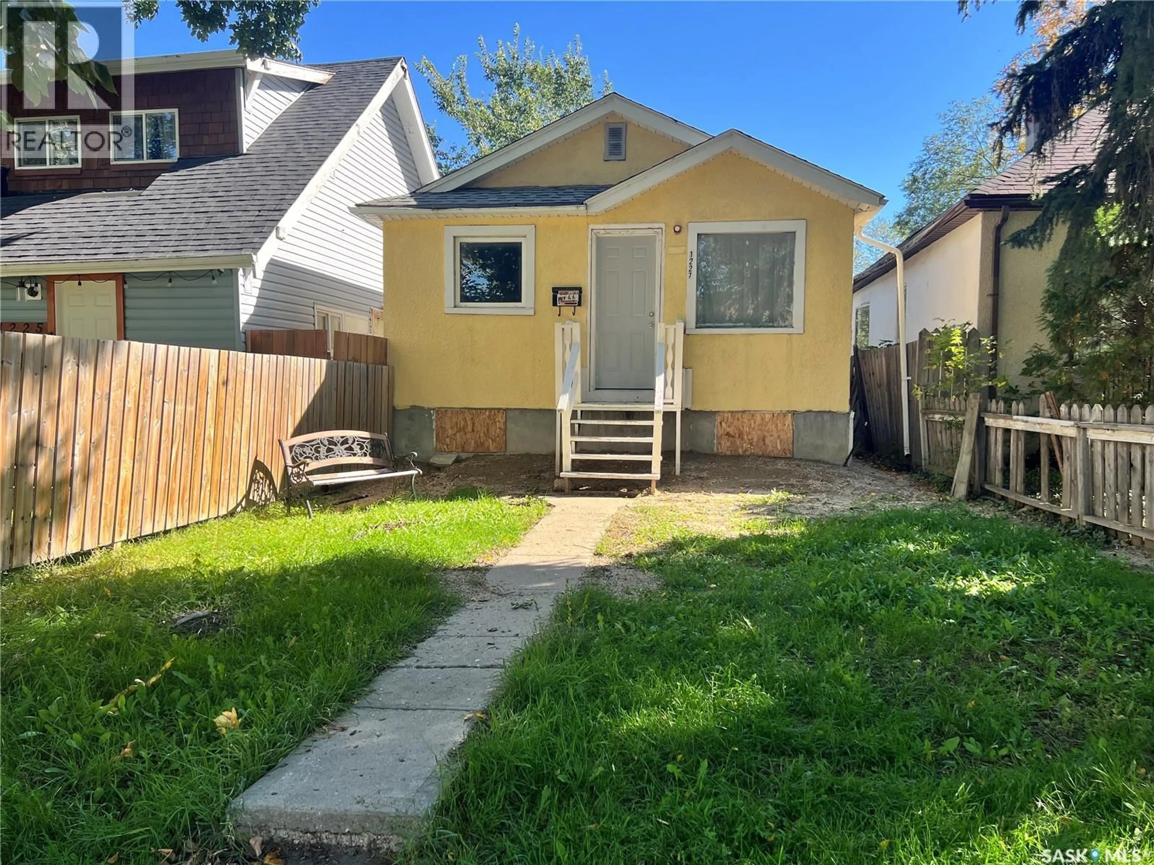 Unknown for 1227 WASCANA STREET, Regina Saskatchewan S4T4J2