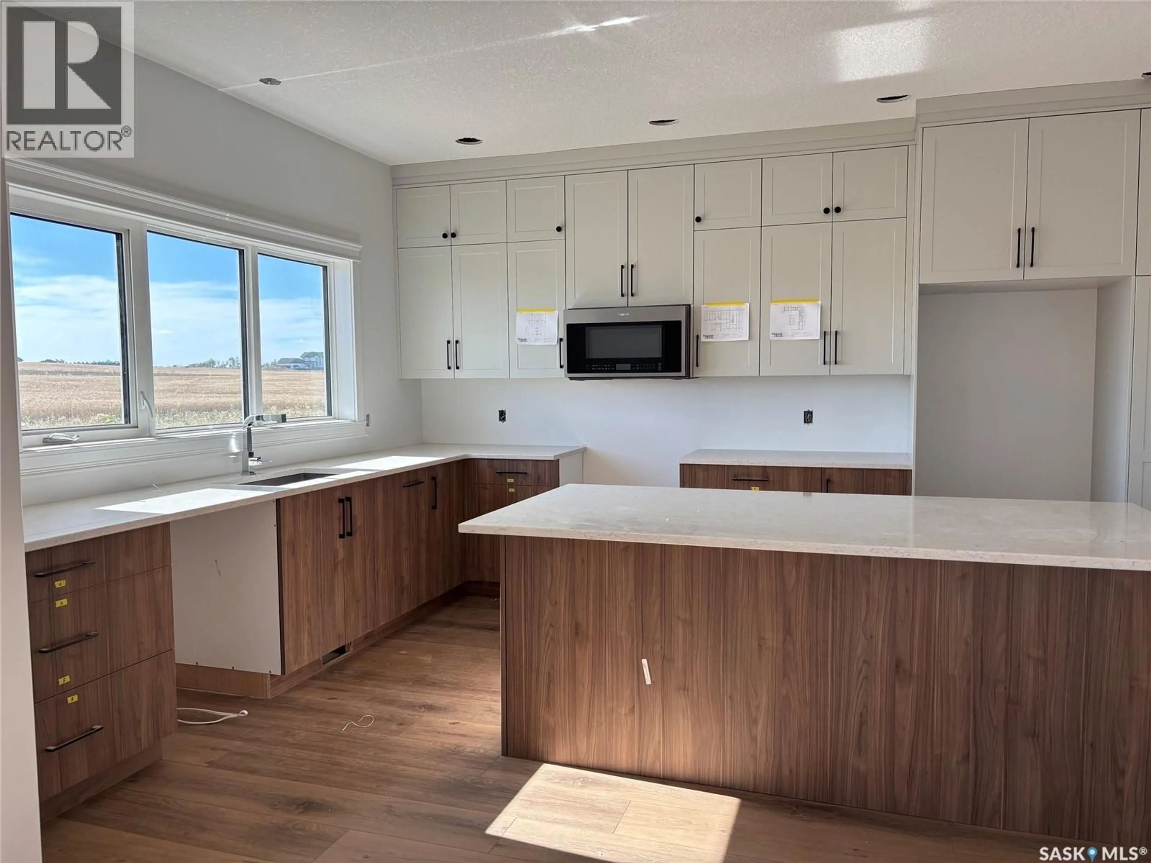 Open concept kitchen, unknown for 49 MEADOWLARK TRAIL, Blucher Rm No. 343 Saskatchewan S7K3P3