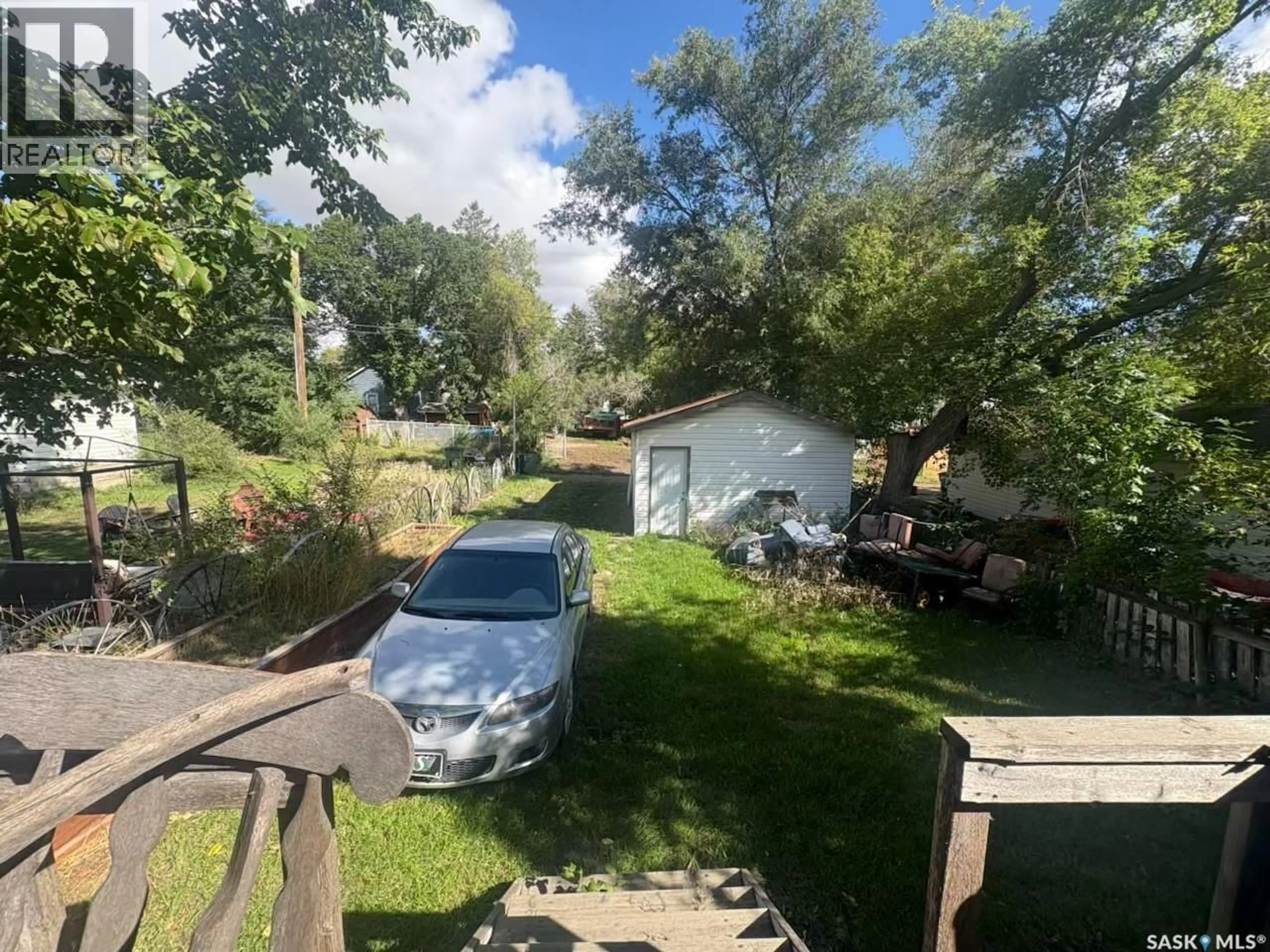 A pic from outside/outdoor area/front of a property/back of a property/a pic from drone, unknown for 863 ELGIN AVENUE, Moose Jaw Saskatchewan S6H4G6