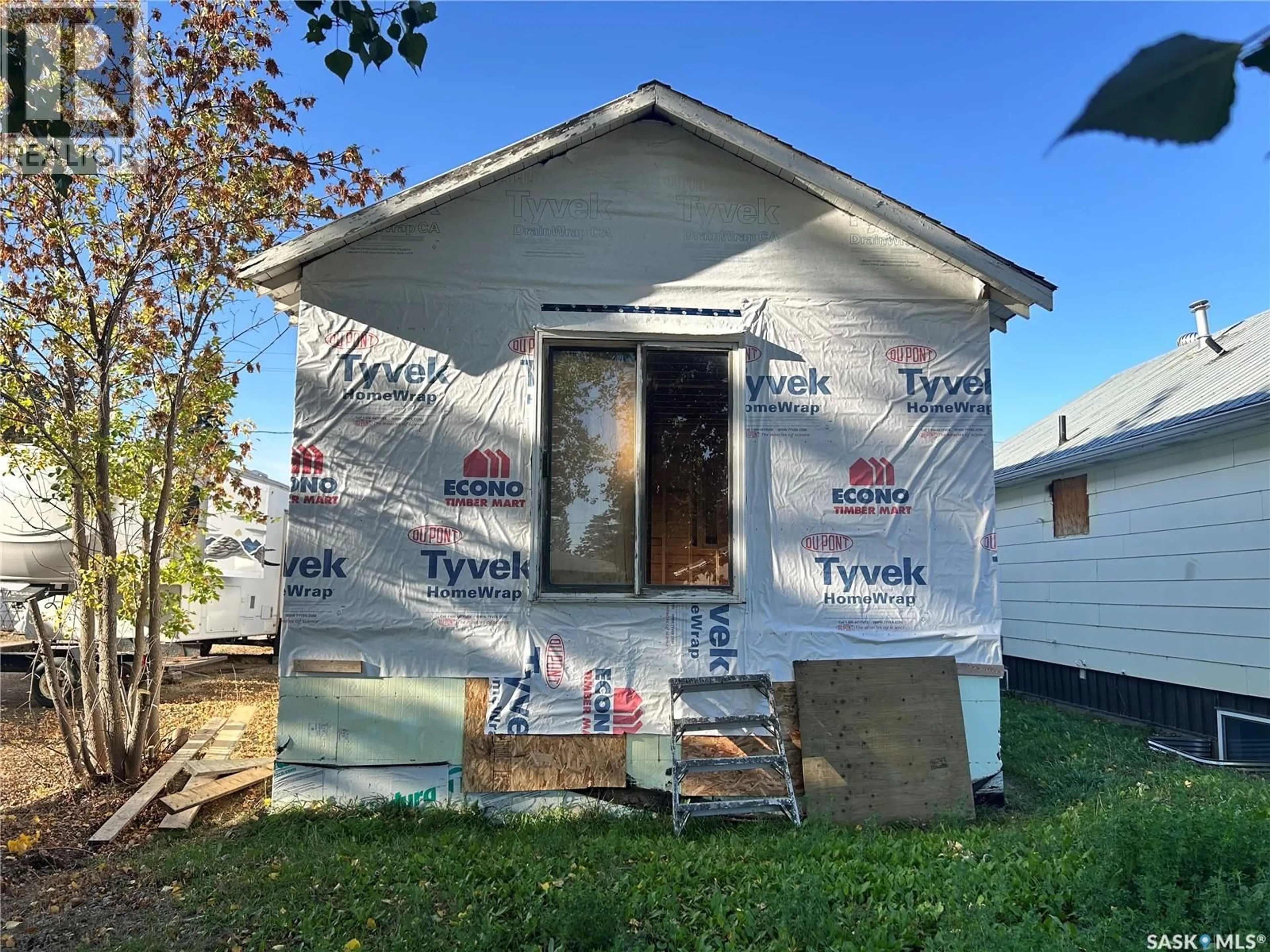Home with vinyl exterior material, building for 355 BELLAMY AVENUE, Birch Hills Saskatchewan S0J0G0