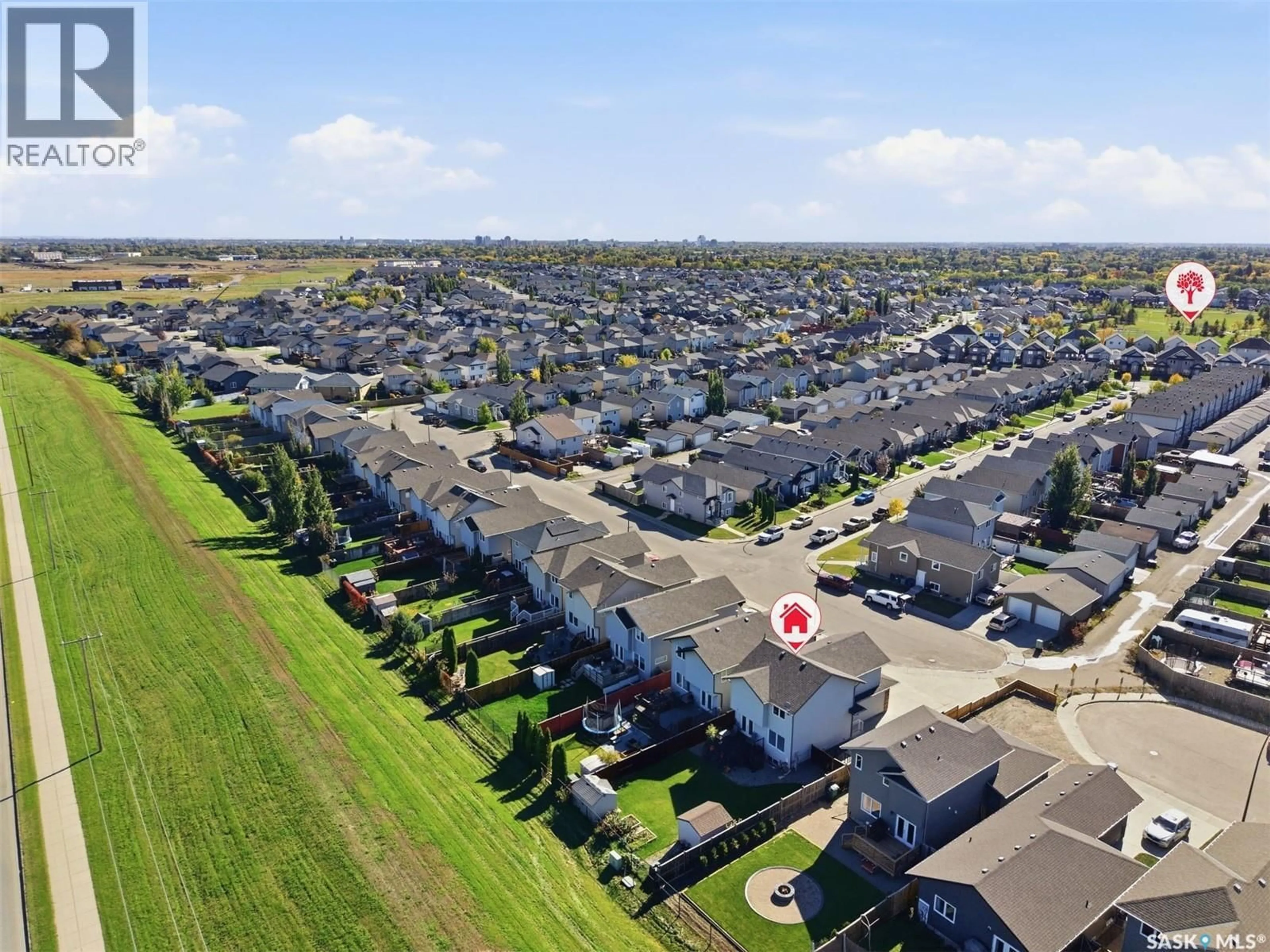 A pic from outside/outdoor area/front of a property/back of a property/a pic from drone, street for 378 COAD MANOR, Saskatoon Saskatchewan S7R0C6