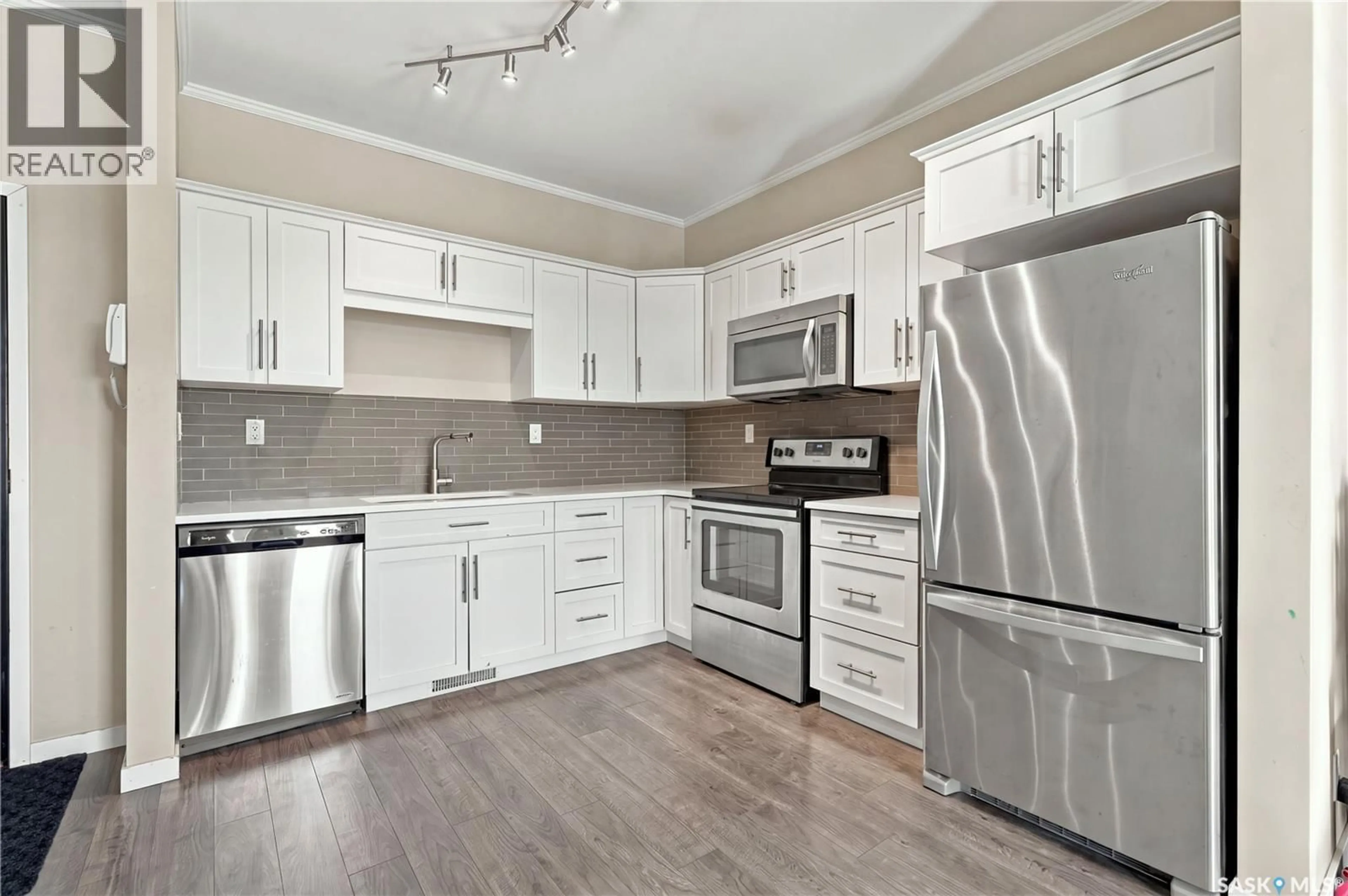 Open concept kitchen, unknown for 304 - 720 BALTZAN BOULEVARD, Saskatoon Saskatchewan S7W0W6
