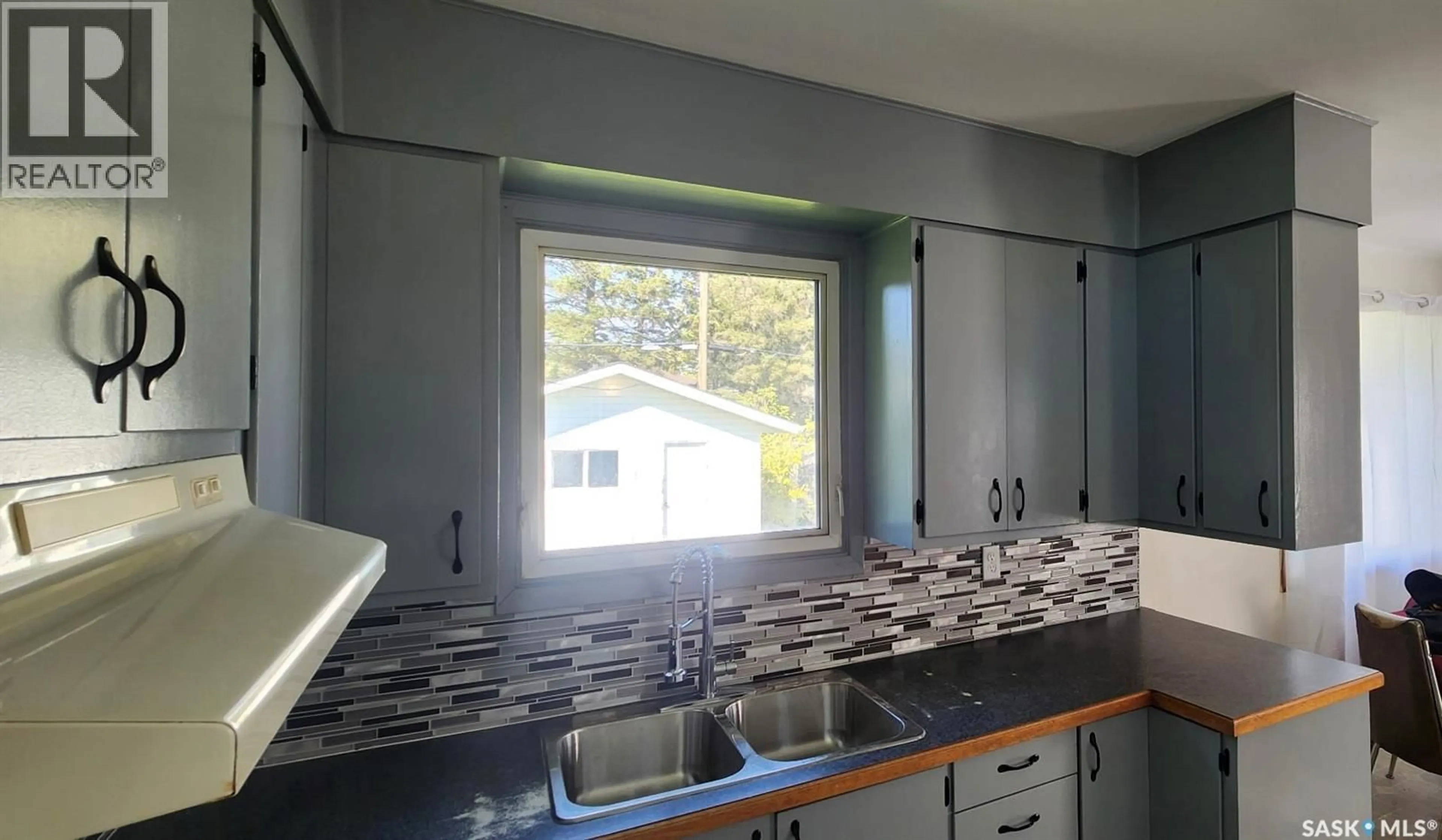 Unknown for 605 HALL STREET, Kelvington Saskatchewan S0A1W0