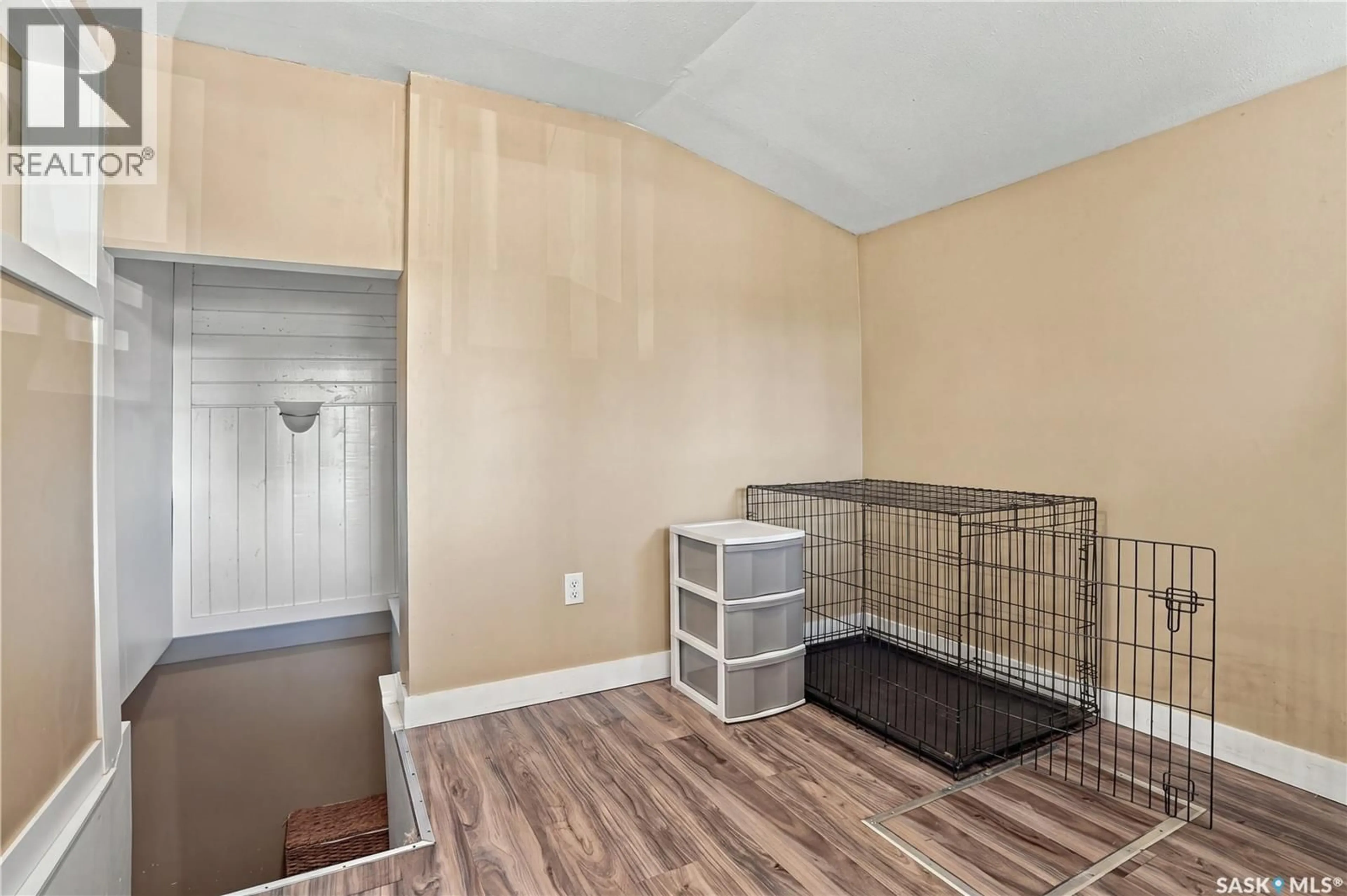 A pic of a room for E - 212 MCDONALD AVENUE, Melfort Saskatchewan S0E1A0