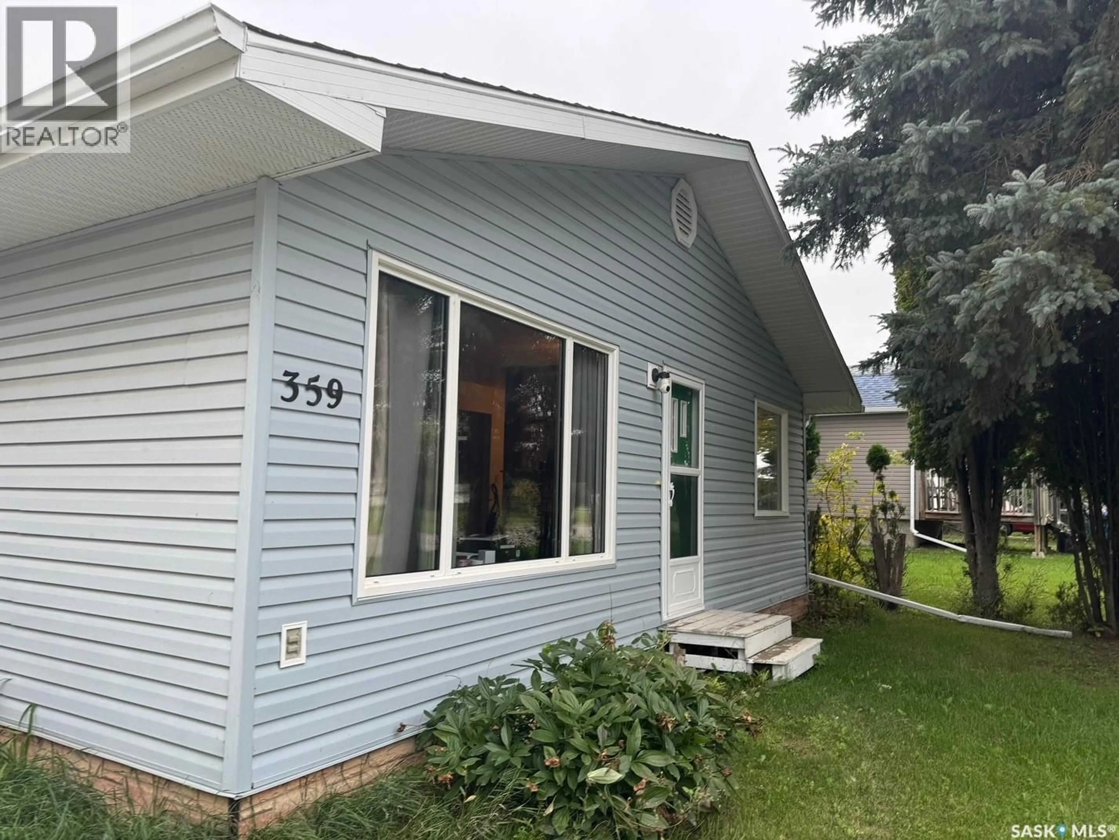 Home with vinyl exterior material, unknown for 359 2ND AVENUE, Melville Saskatchewan S0A2P0