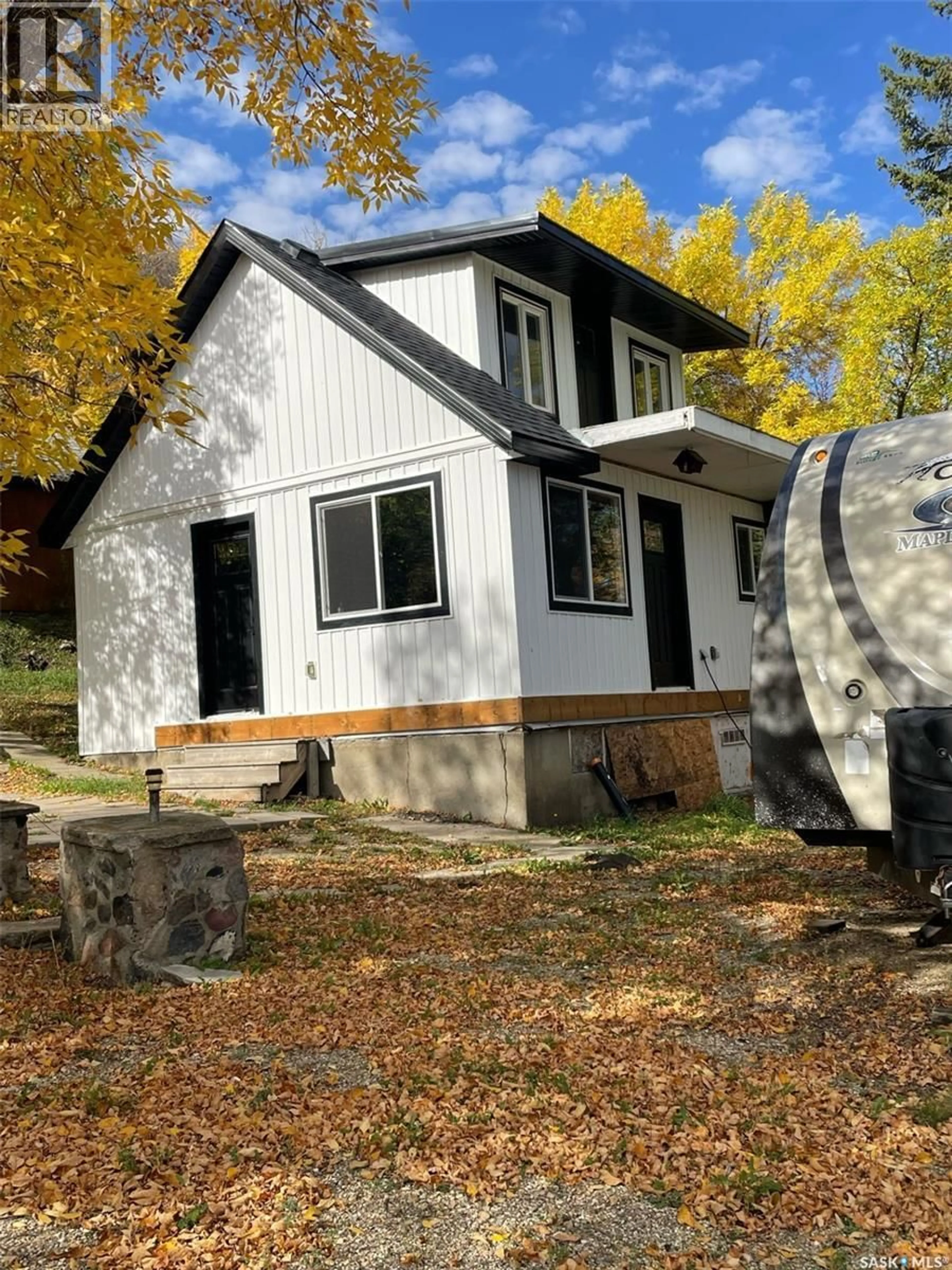 Home with vinyl exterior material, street for 239 B-SAY-TAH ROAD, B-Say-Tah Saskatchewan S0G1S0