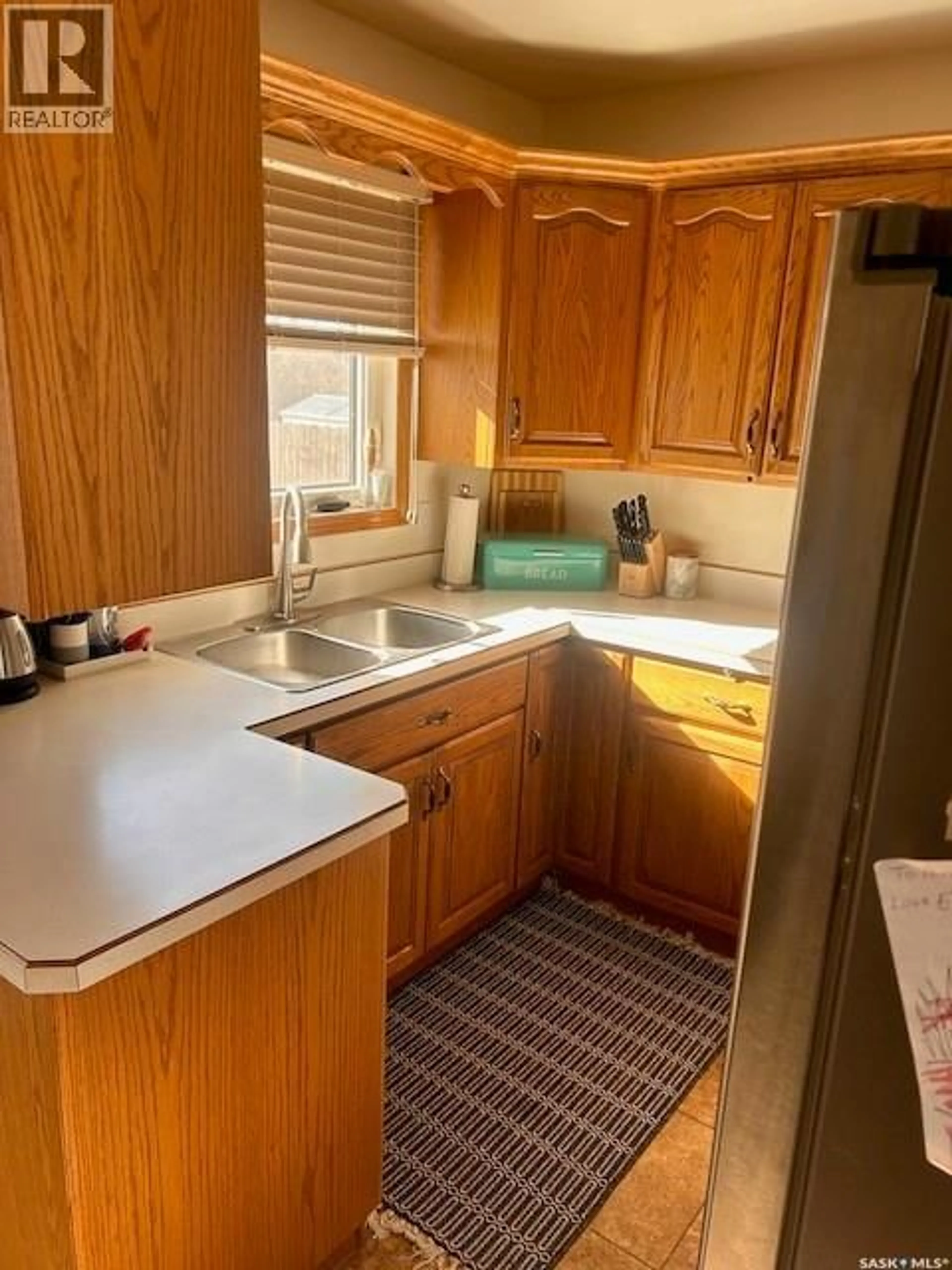 Standard kitchen, unknown for 1416 ASHLEY DRIVE, Swift Current Saskatchewan S9H1N5