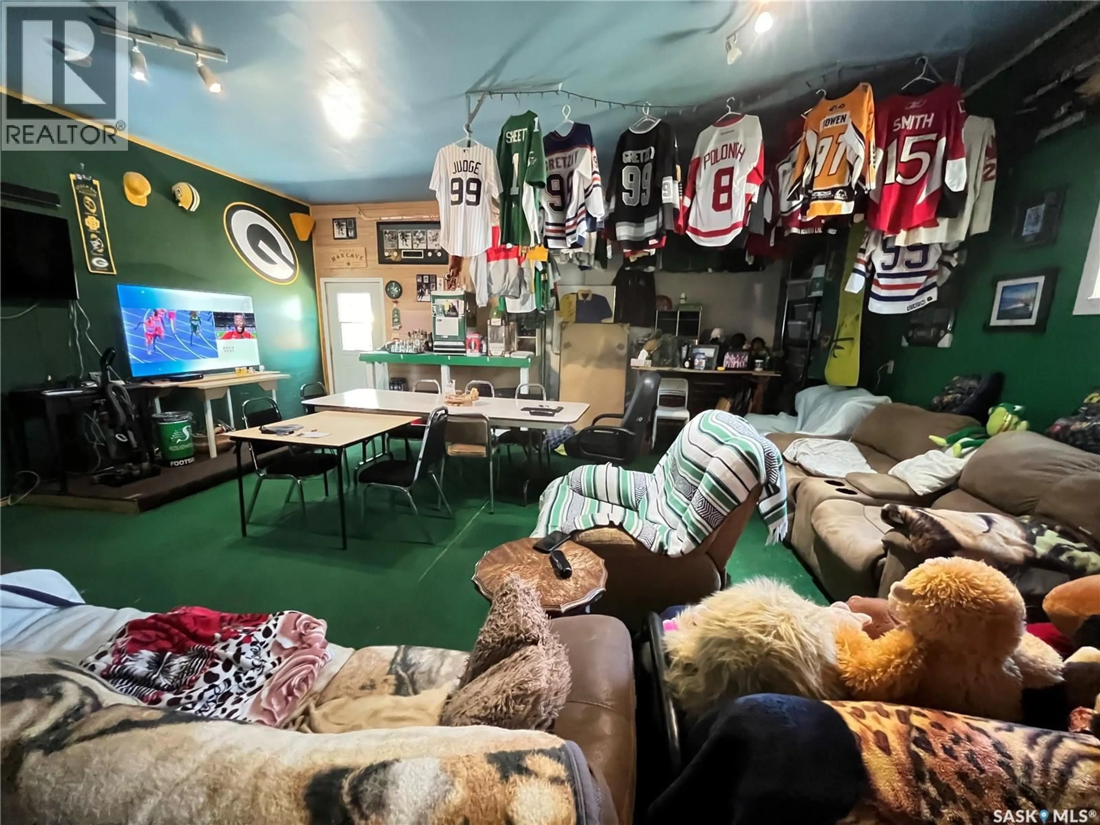 A pic of a room for 202 HOOD STREET, Maple Creek Saskatchewan S0N1N0