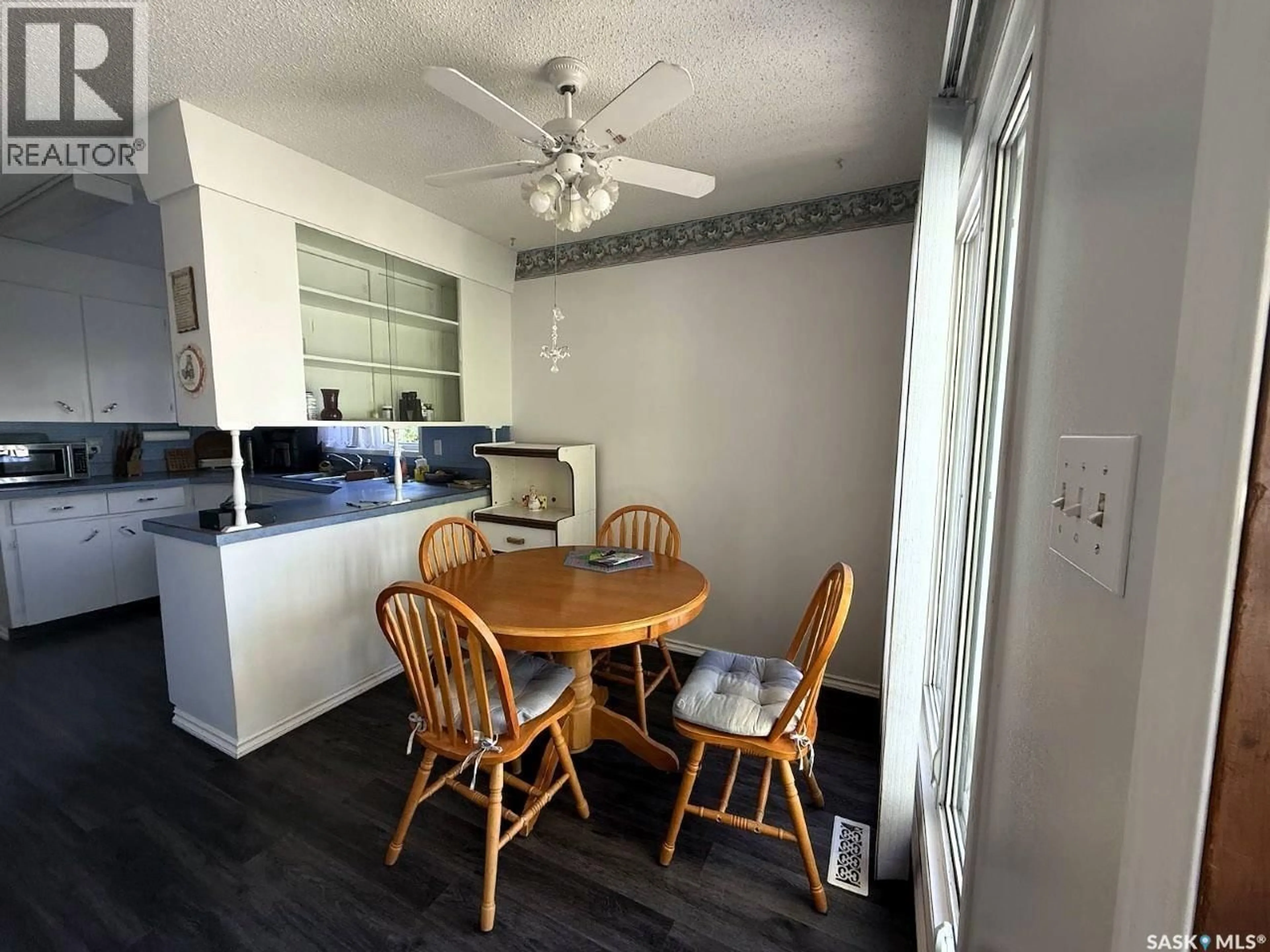Unknown for 433-435 25TH STREET, Prince Albert Saskatchewan S6V1T3