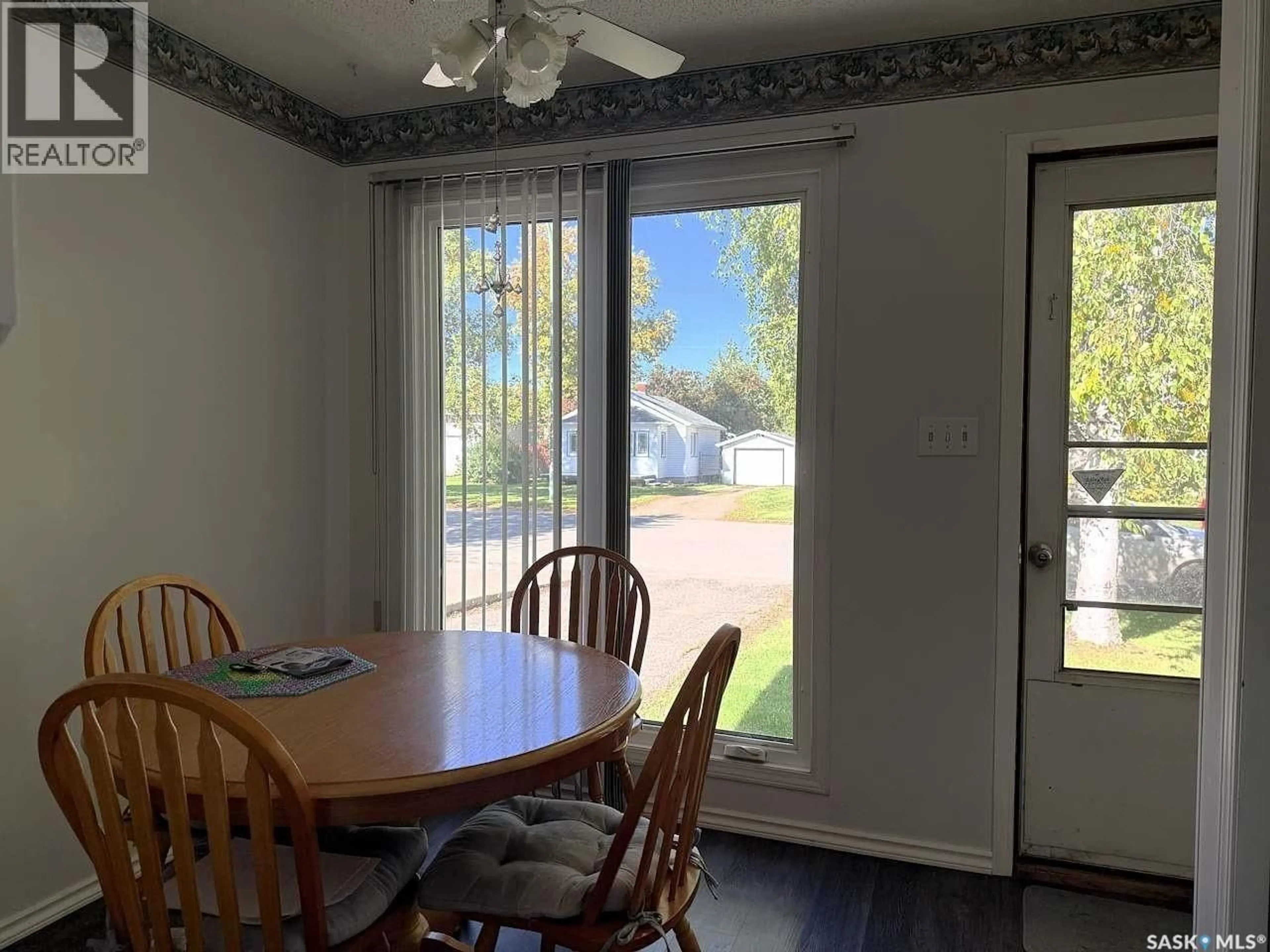 A pic of a room for 433-435 25TH STREET, Prince Albert Saskatchewan S6V1T3