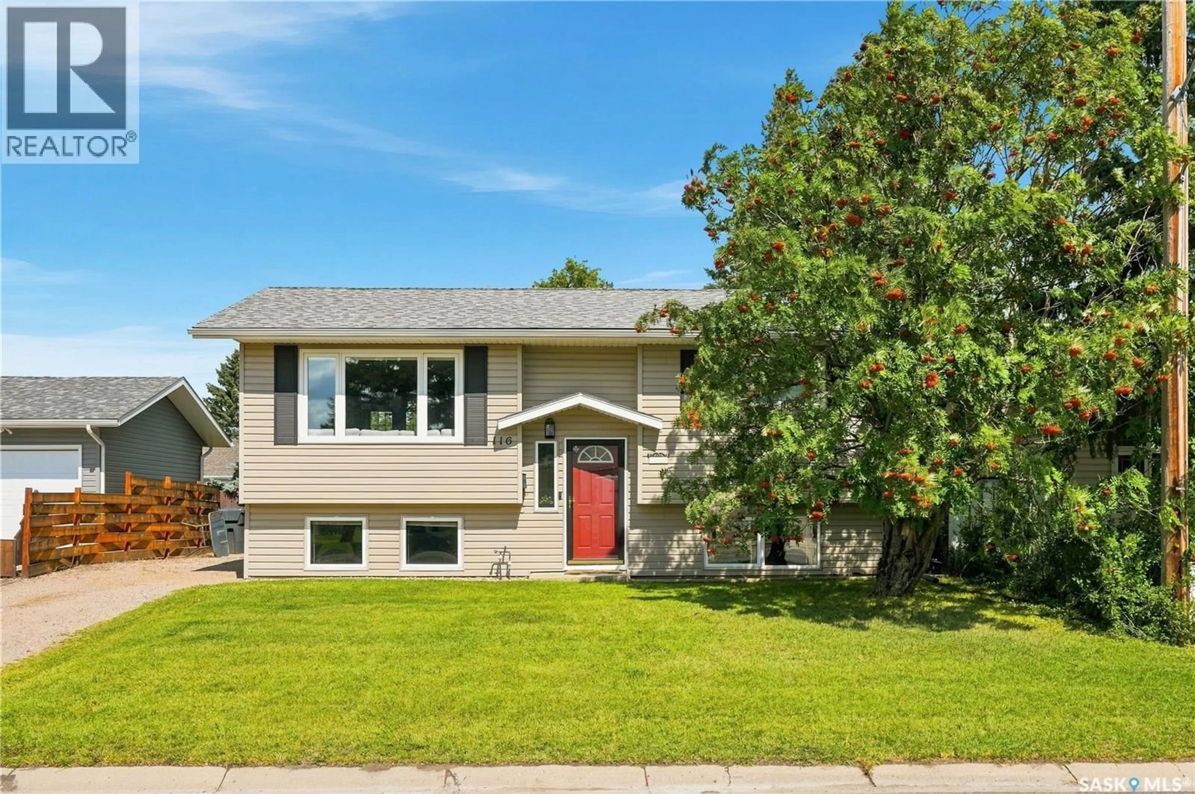 Home with vinyl exterior material, street for 116 CANORA STREET, Warman Saskatchewan S0K4S0