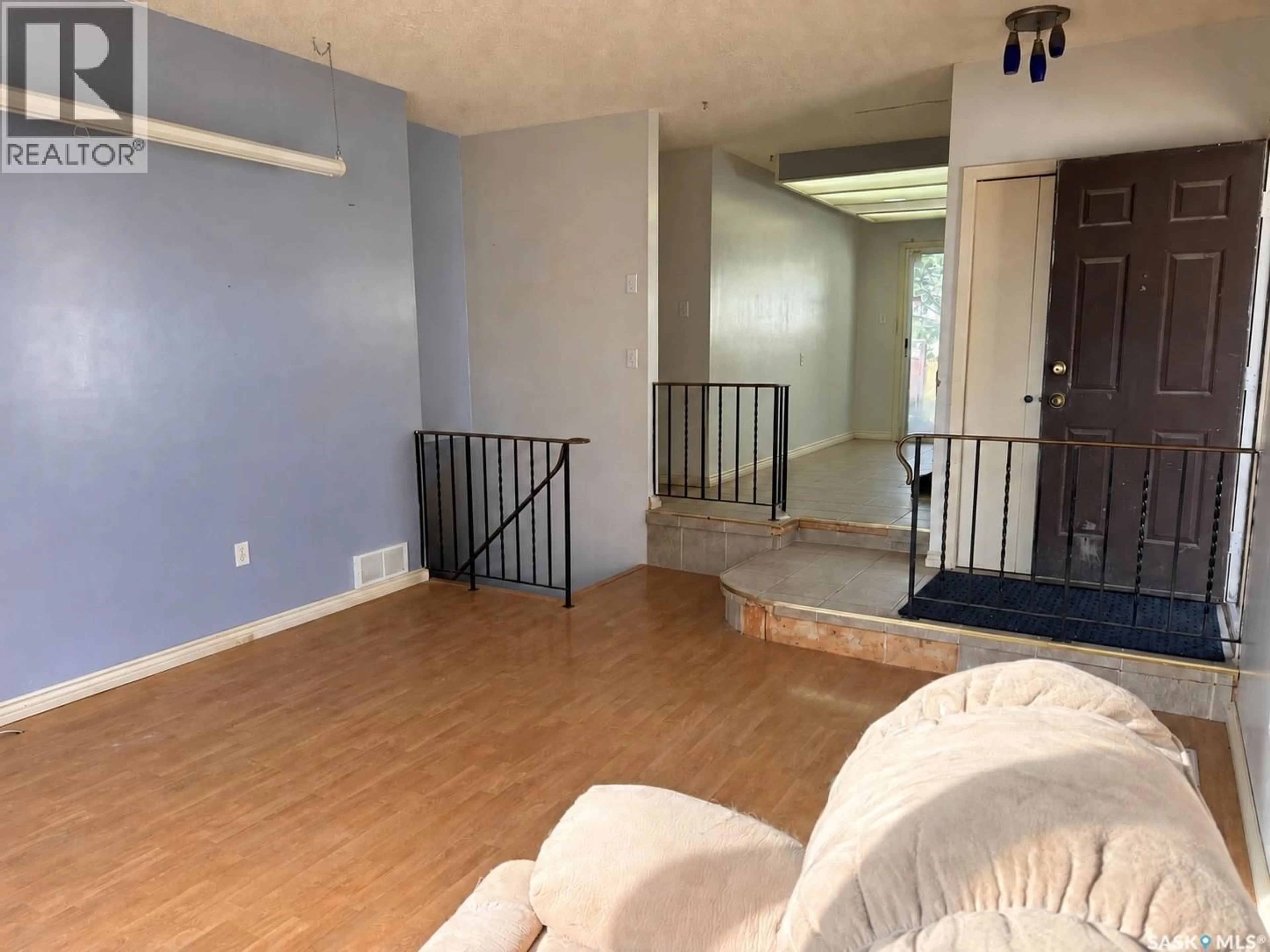 A pic of a room for 871 MORRIS CRESCENT, Regina Saskatchewan S4X2W4