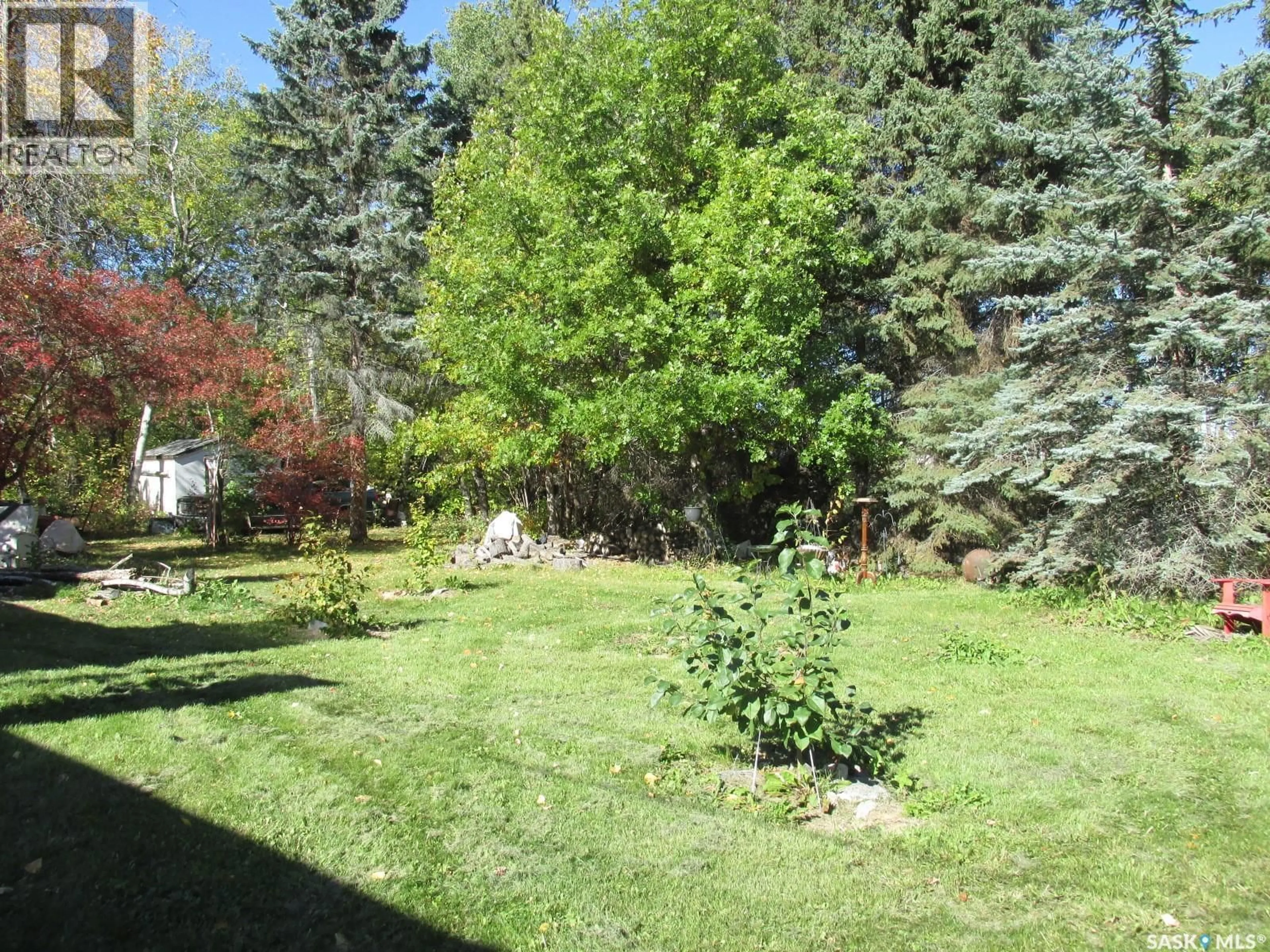 Patio, forest/trees view for 503 MAIN STREET, Torch River Rm No. 488 Saskatchewan S0J2K0