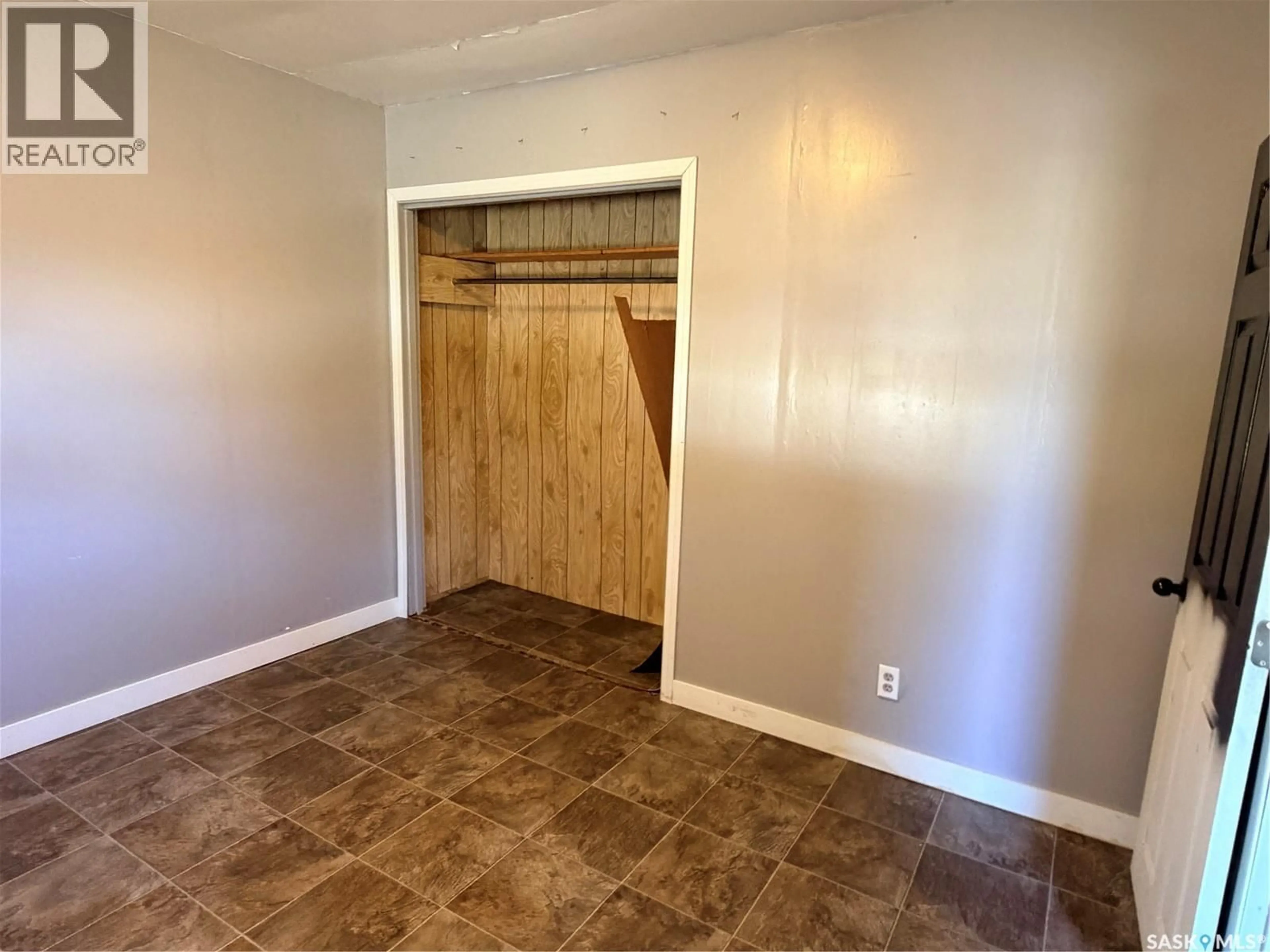 Storage room or clothes room or walk-in closet for 438 3RD STREET, Estevan Saskatchewan S4A0P2