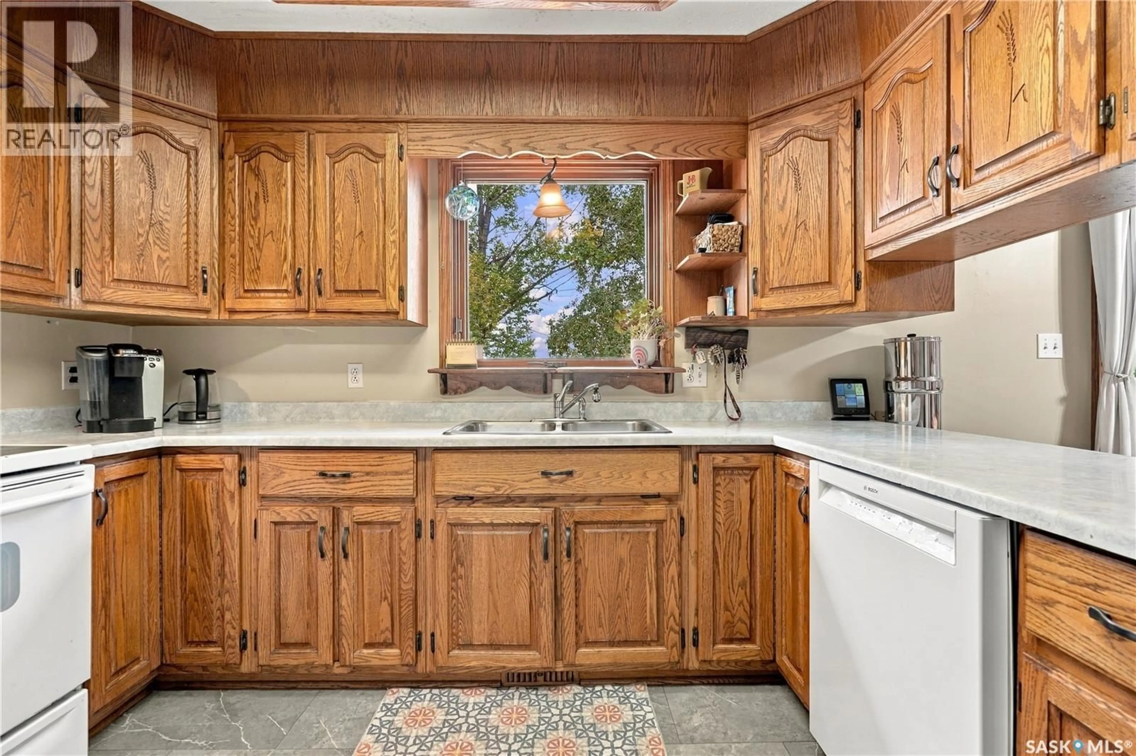 Standard kitchen, ceramic/tile floor for 36 PEMBROKE ROAD, Rosthern Rm No. 403 Saskatchewan S0K1X1
