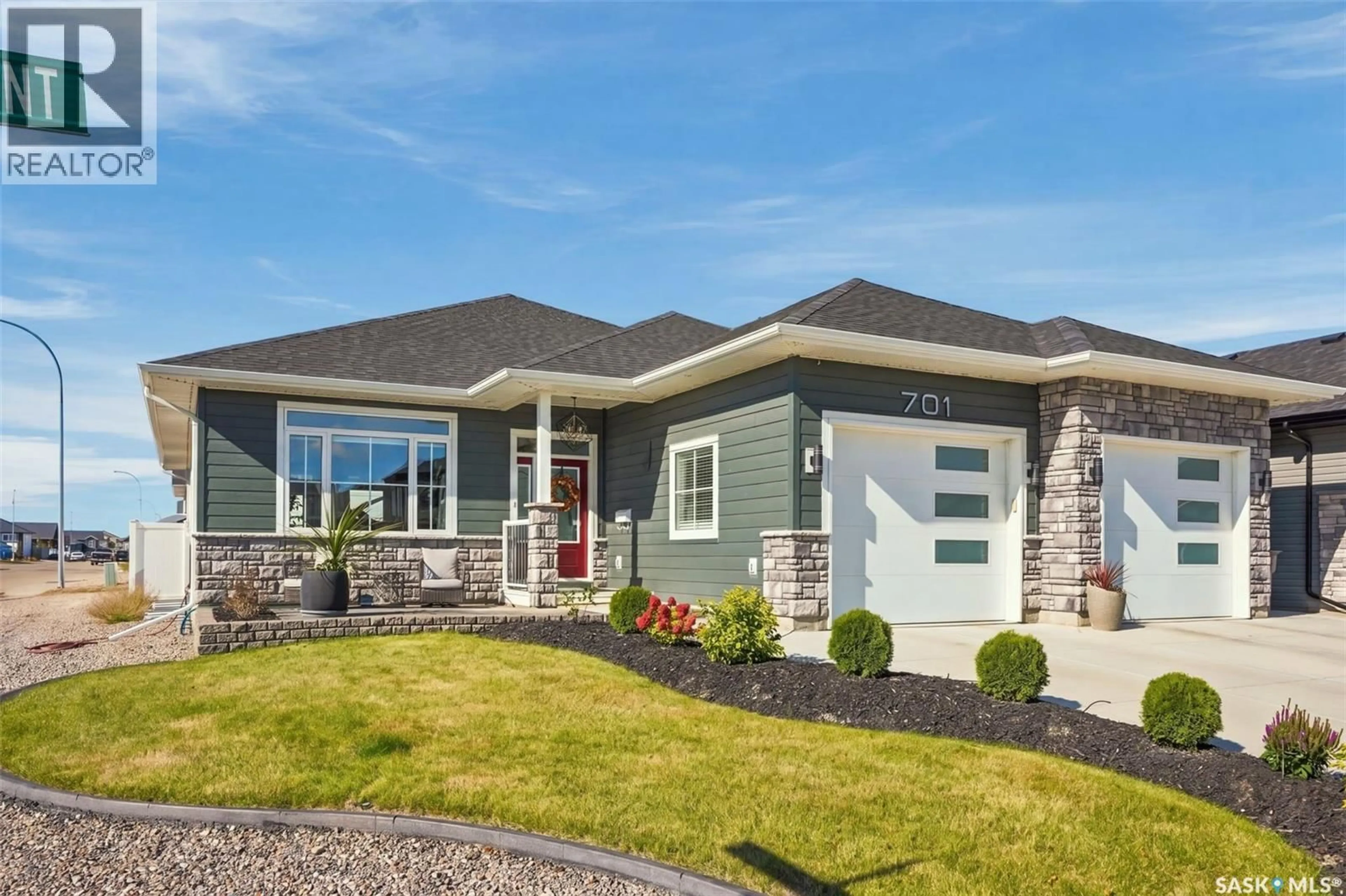 Home with vinyl exterior material, unknown for 701 CASPER CRESCENT, Warman Saskatchewan S0K4S4