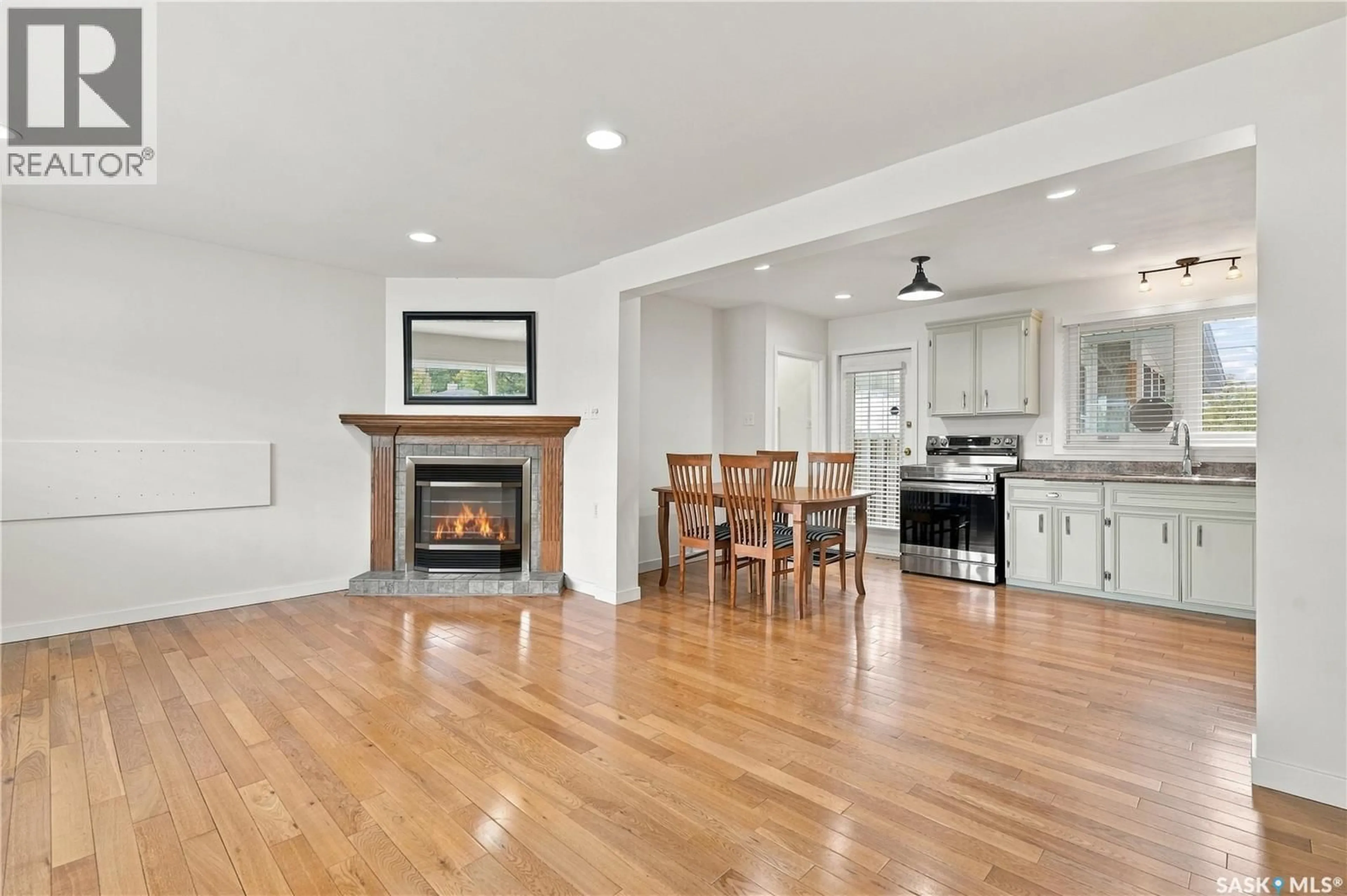 Open concept kitchen, unknown for 67 LAIRD CRESCENT, Regina Saskatchewan S4R4N7