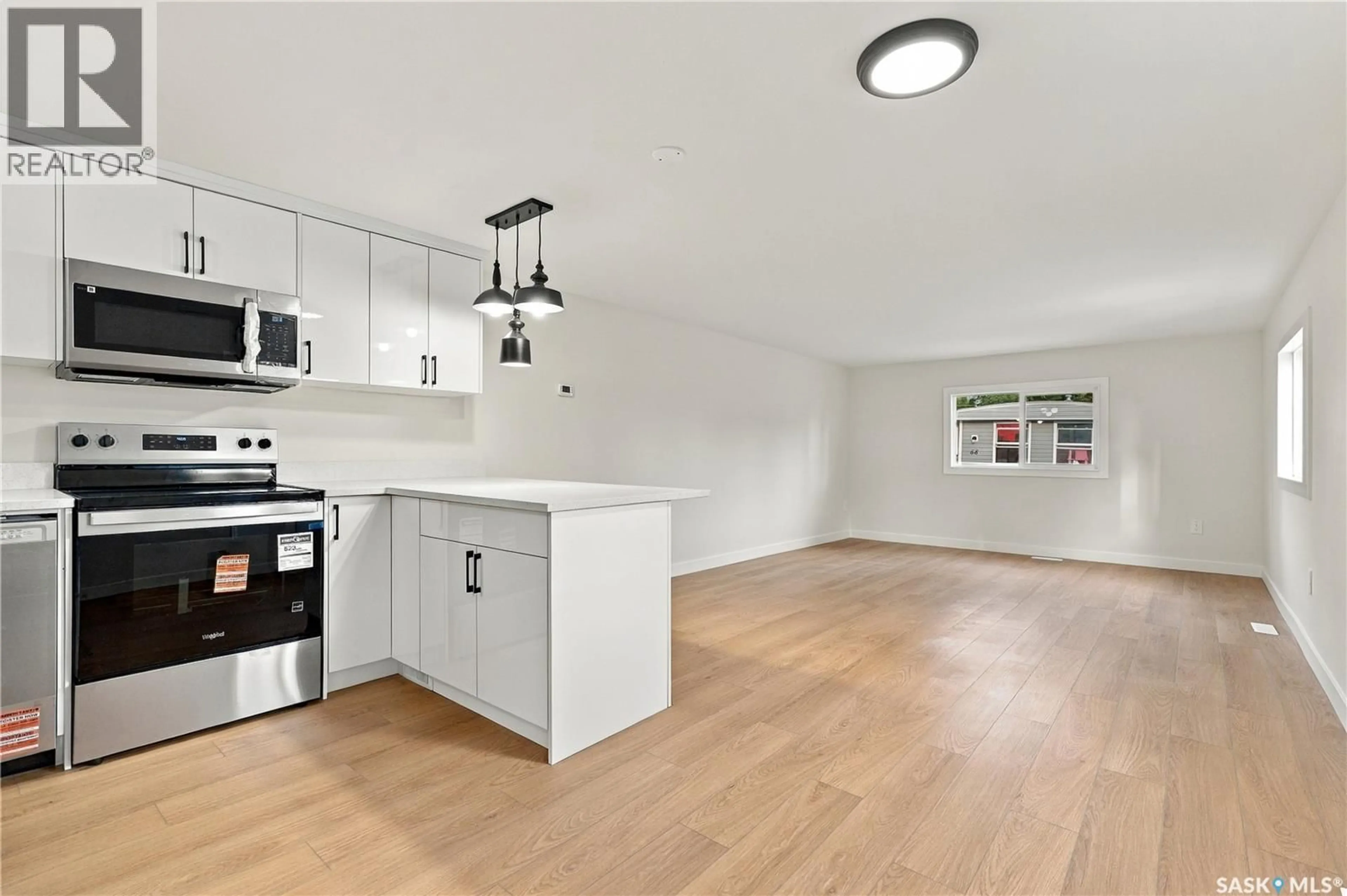 Open concept kitchen, unknown for 219 - 57 GRANT STREET, Saskatoon Saskatchewan S7N2A5