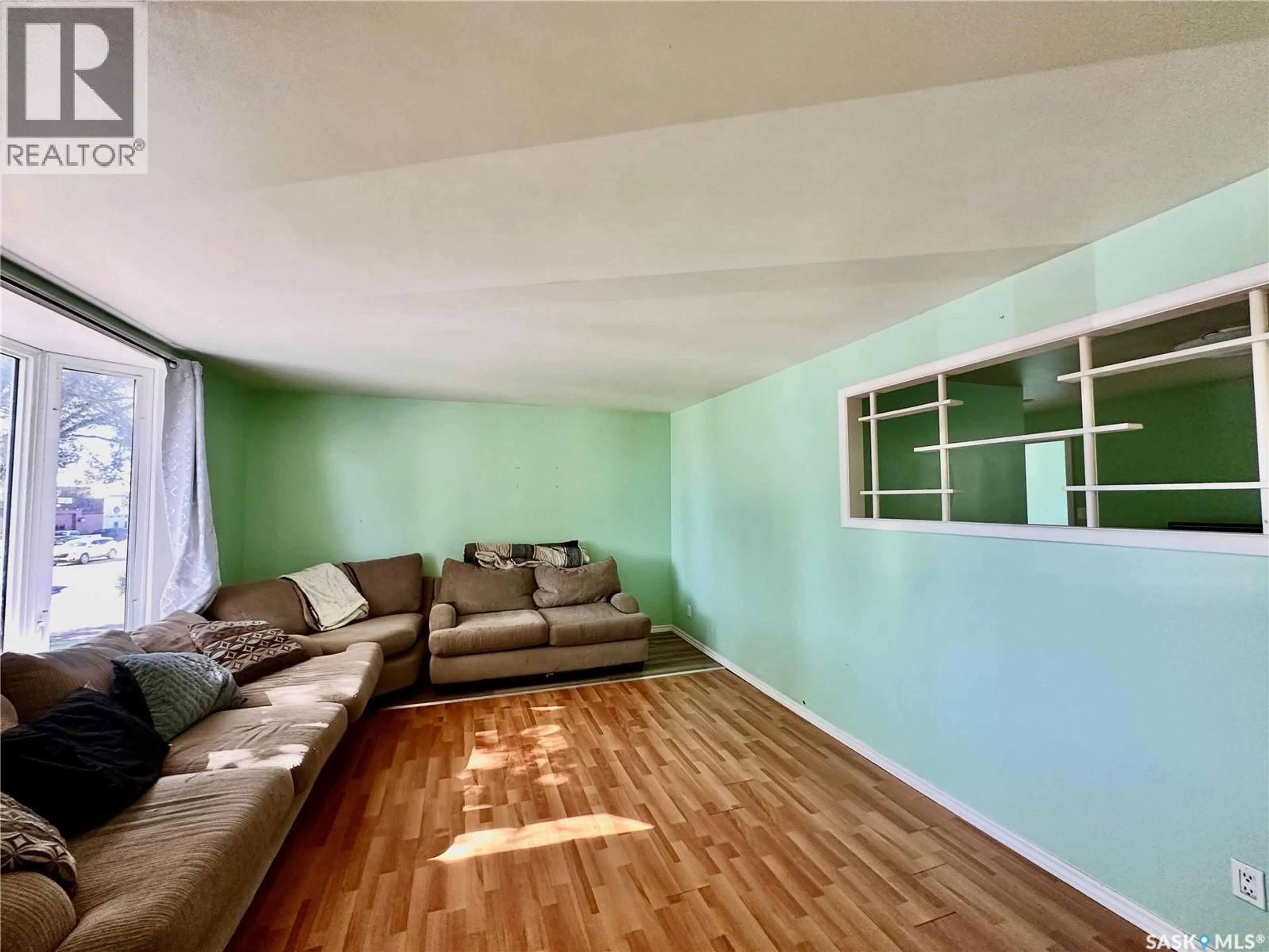 A pic of a room for 1504 33RD STREET, Saskatoon Saskatchewan S7L0X2