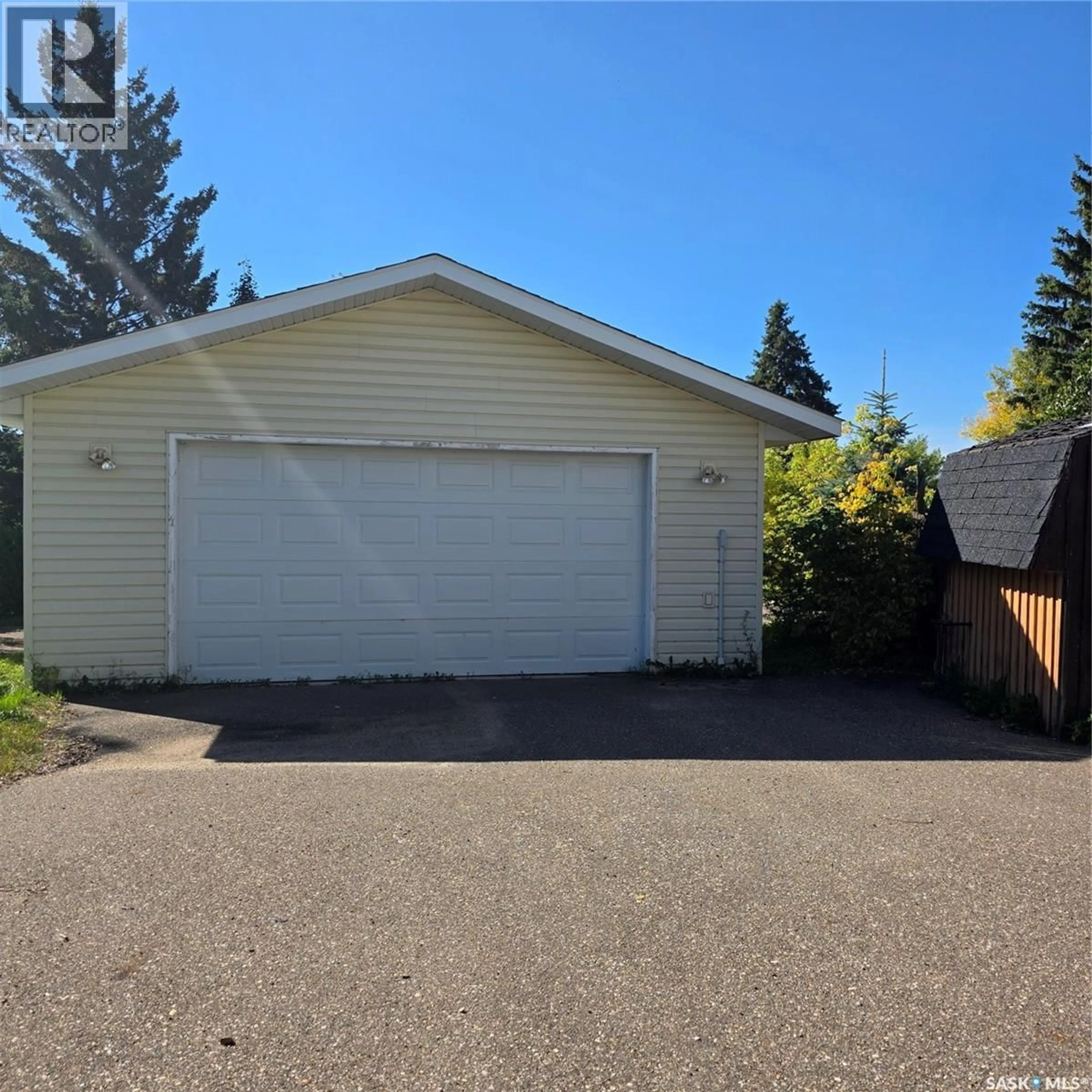 Unknown for 1731 CENTENNIAL CRESCENT, North Battleford Saskatchewan S9A3J2