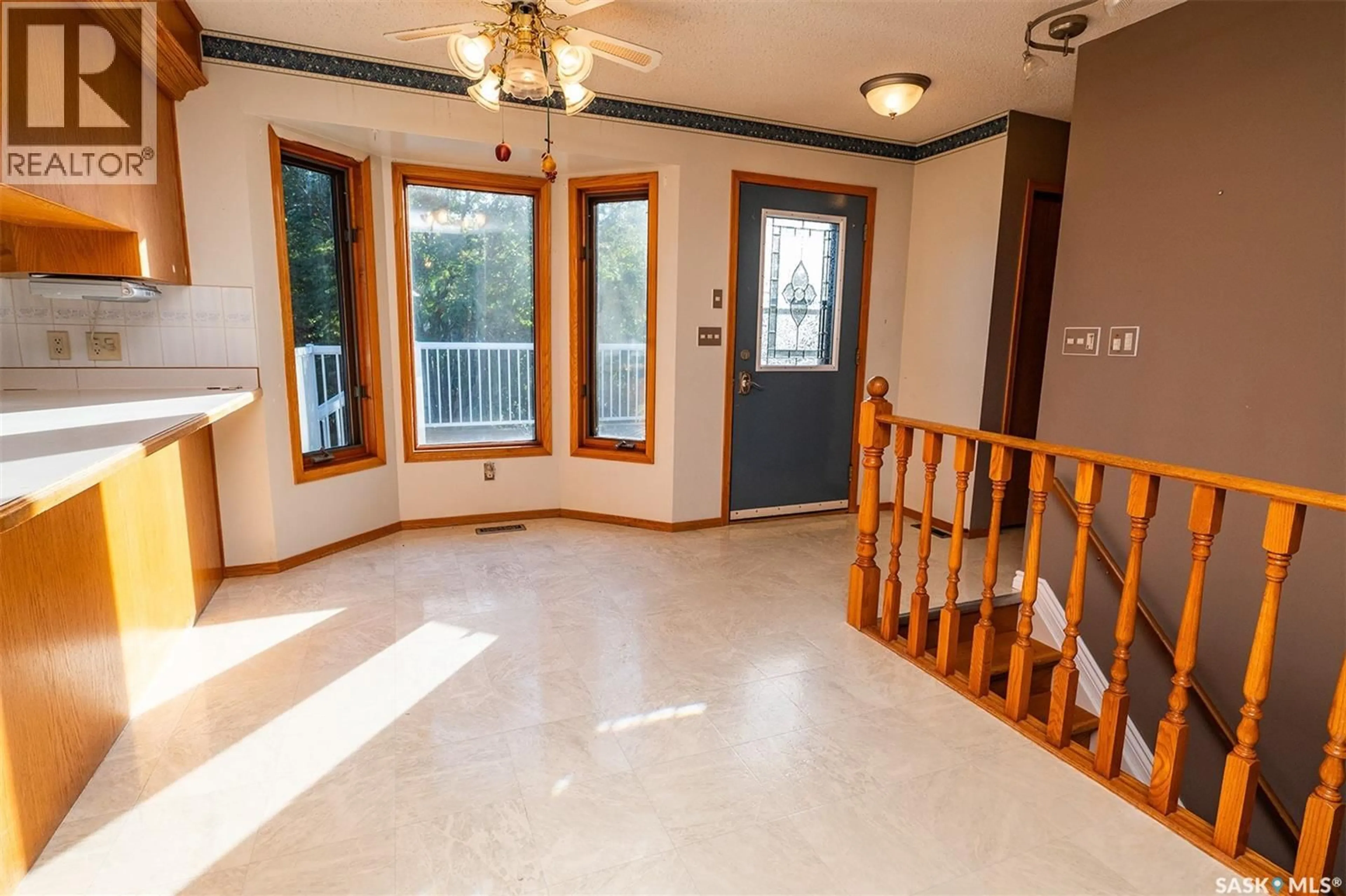 Indoor foyer for 408A MILLER CRESCENT, Wynyard Saskatchewan S0A4T0