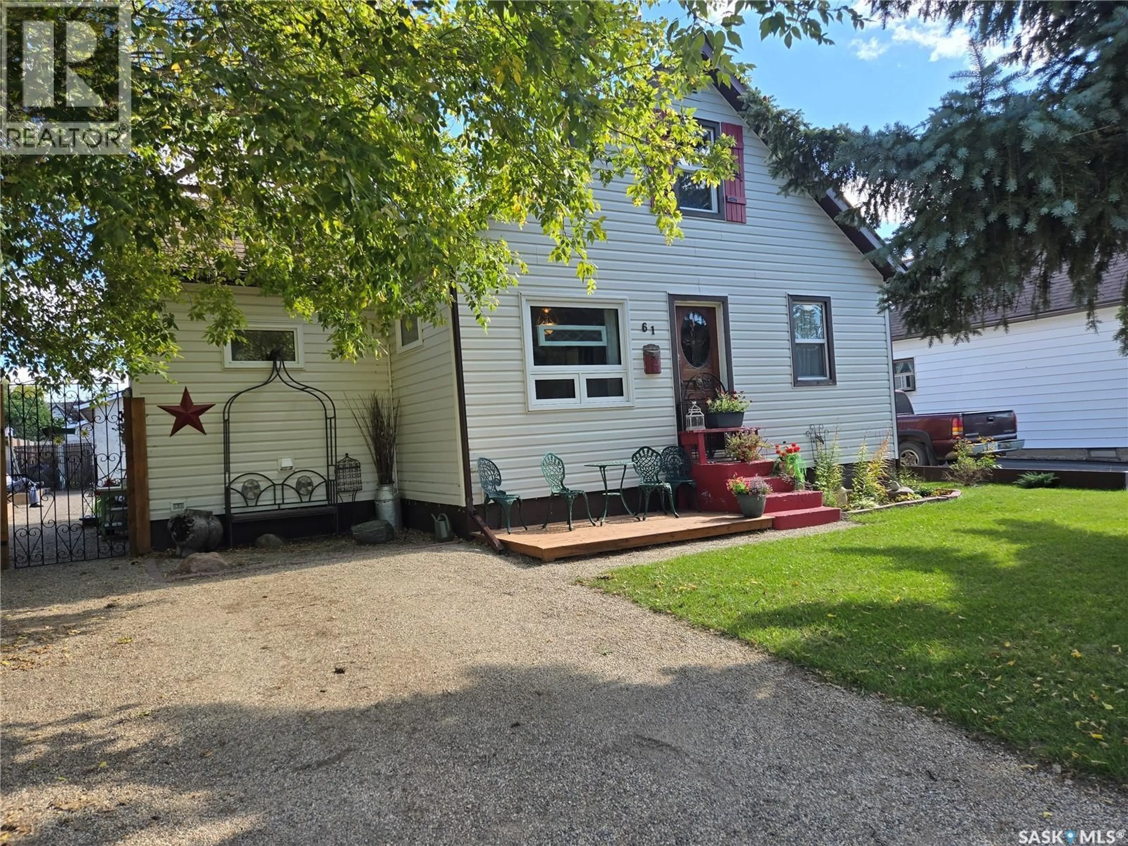 A pic from outside/outdoor area/front of a property/back of a property/a pic from drone, street for 61 ANTRIM STREET, Lanigan Saskatchewan S0K2M0